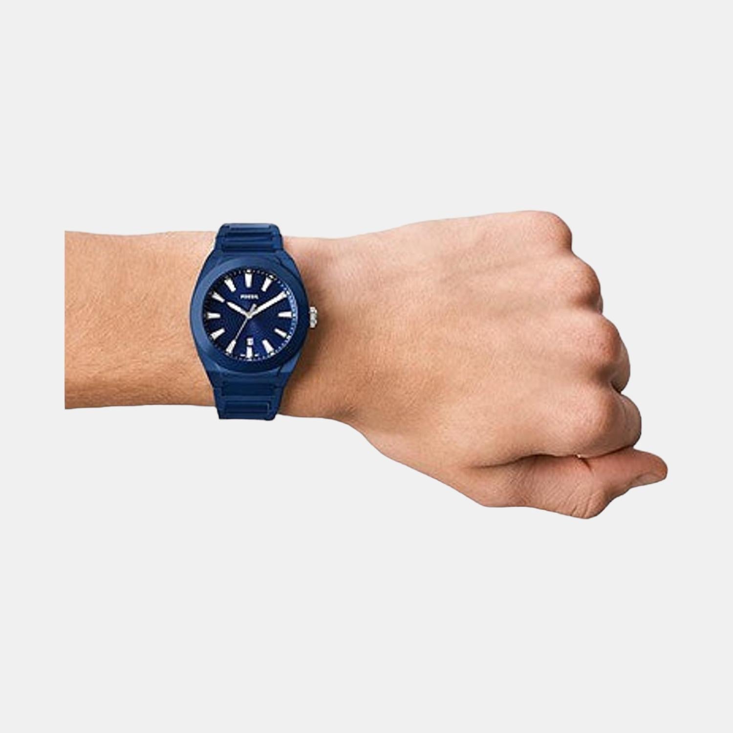 Fossil Everett Men Quartz Blue Dial Analog Ceramic Watch CE5029 - view 4
