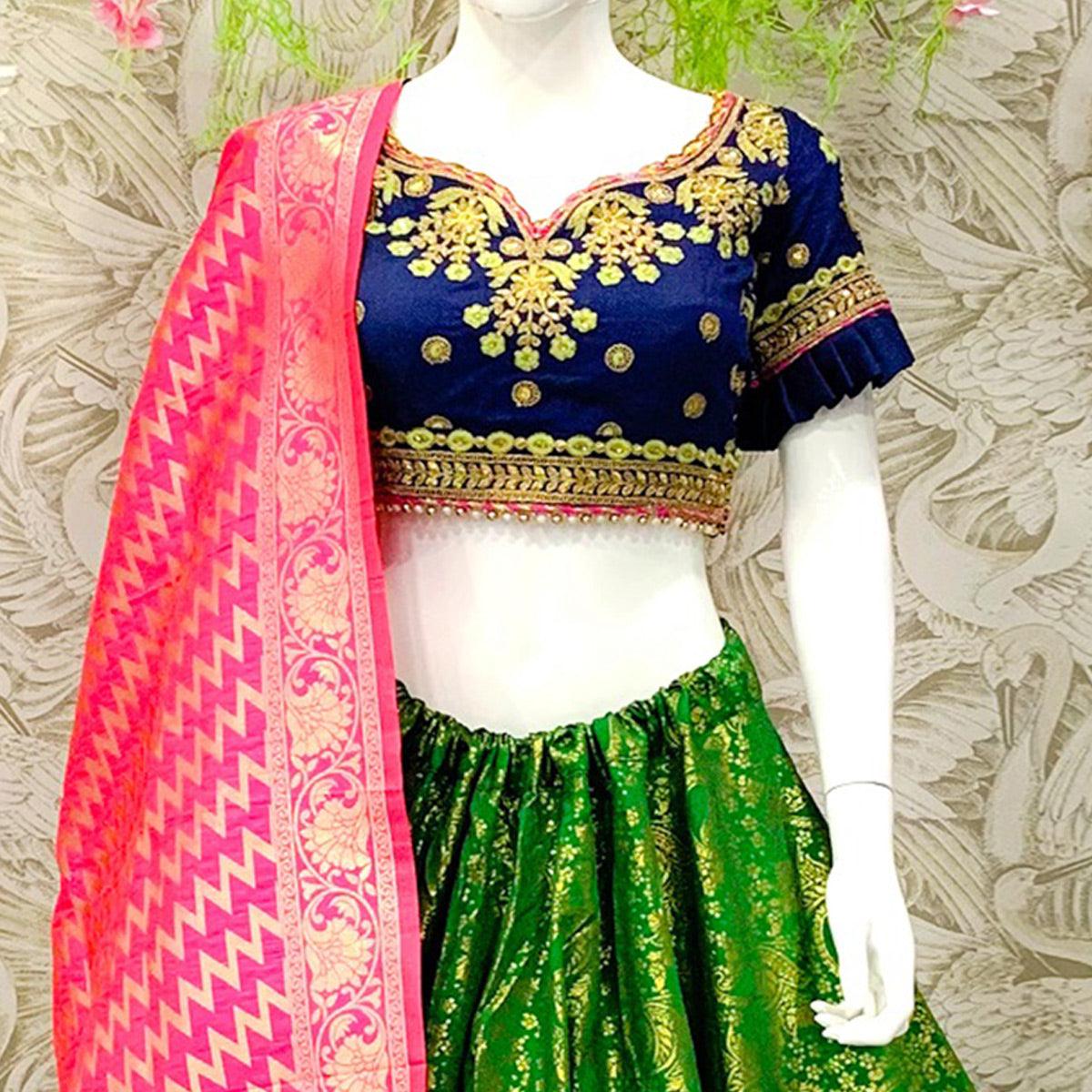 Peachmode Energetic Green Colored Designer Wedding Wear Woven Banarasi Silk Lehenga Choli - view 3