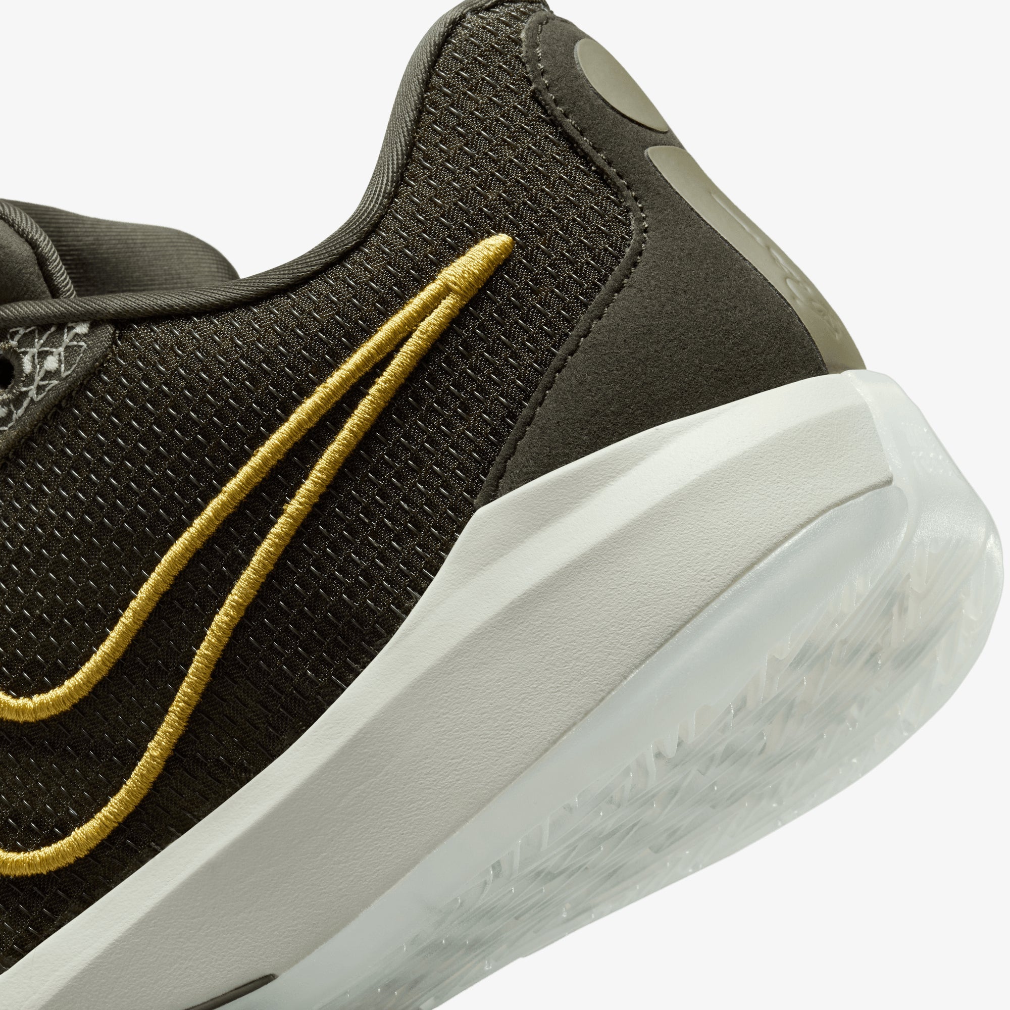 Nike | SABRINA 1 "DEDICATION" EP { CARGO KHAKI/METALLIC GOLD-OLIVE AURA - view 5