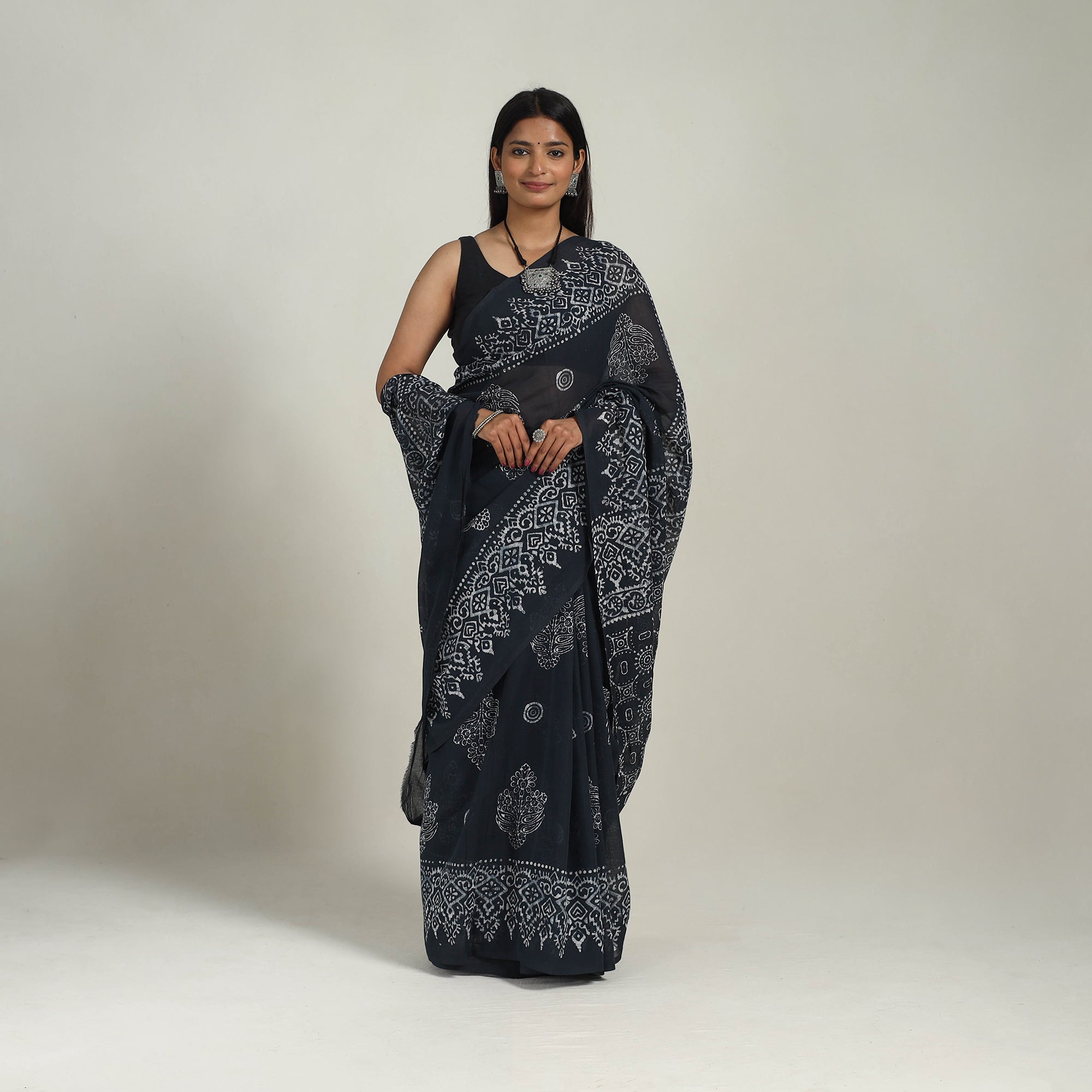 BATIK BY MD. SHARIFF Black - Cotton Hand Batik Print Saree 02