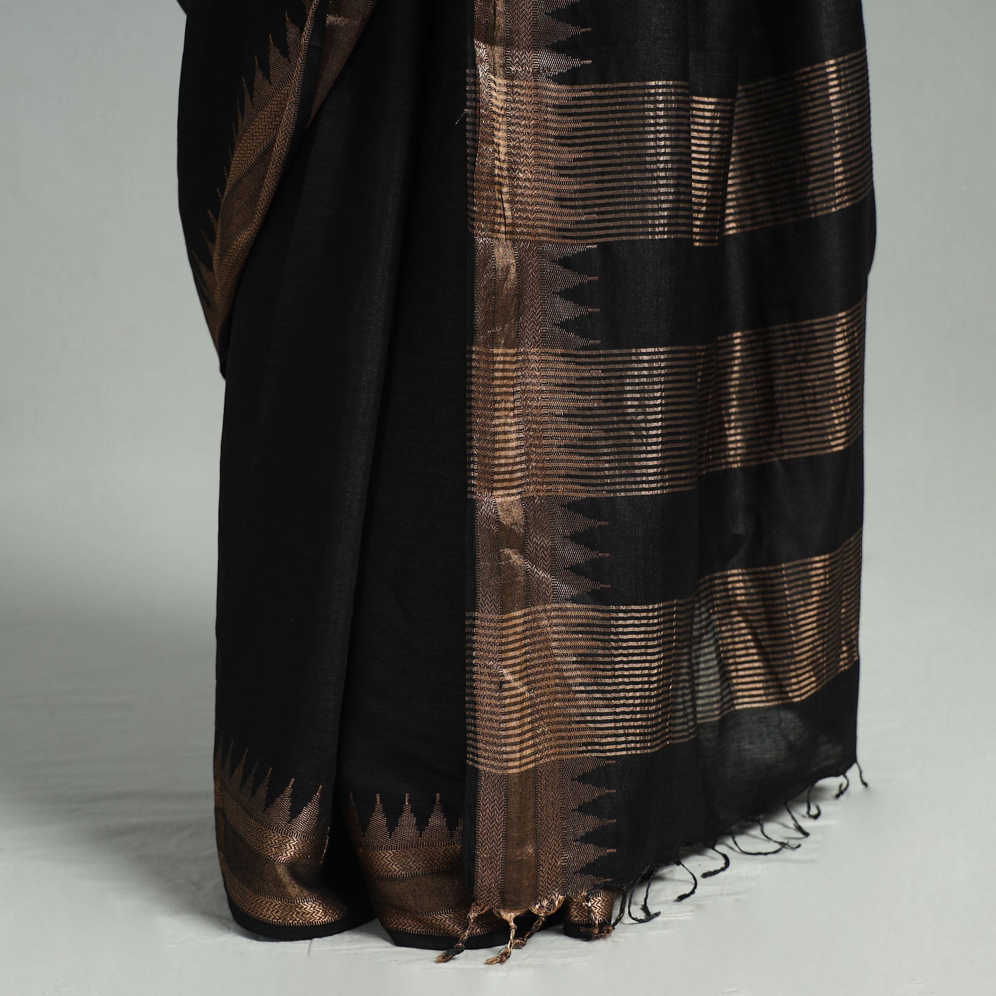 ITOKRI CRAFTS INITIATIVE Black - Vidarbha Tussar Bamboo Cotton Handloom Zari Border Saree 20 - view 6