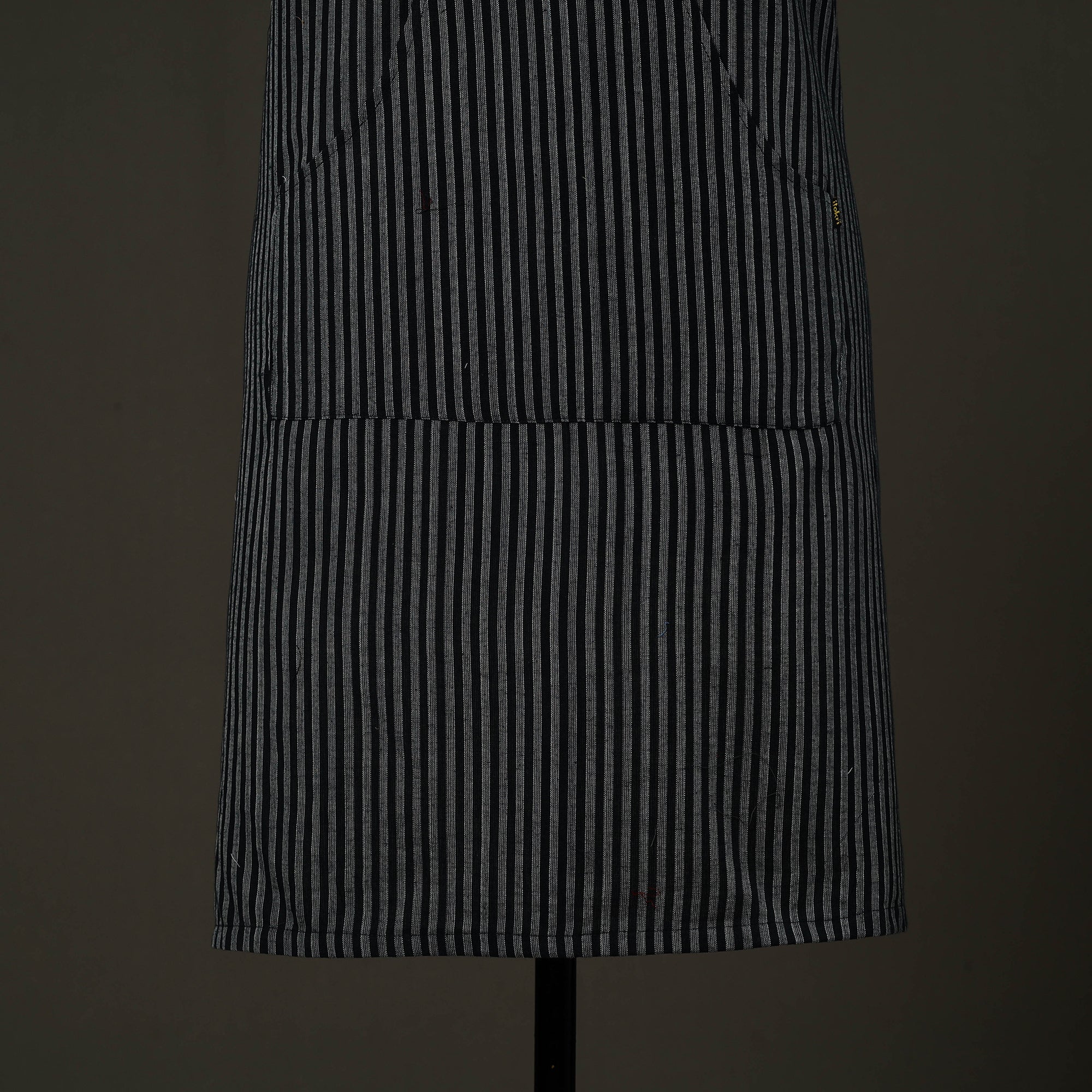 JALPARI Black - Jhiri Handloom Cotton Apron with Pocket 44 - view 2