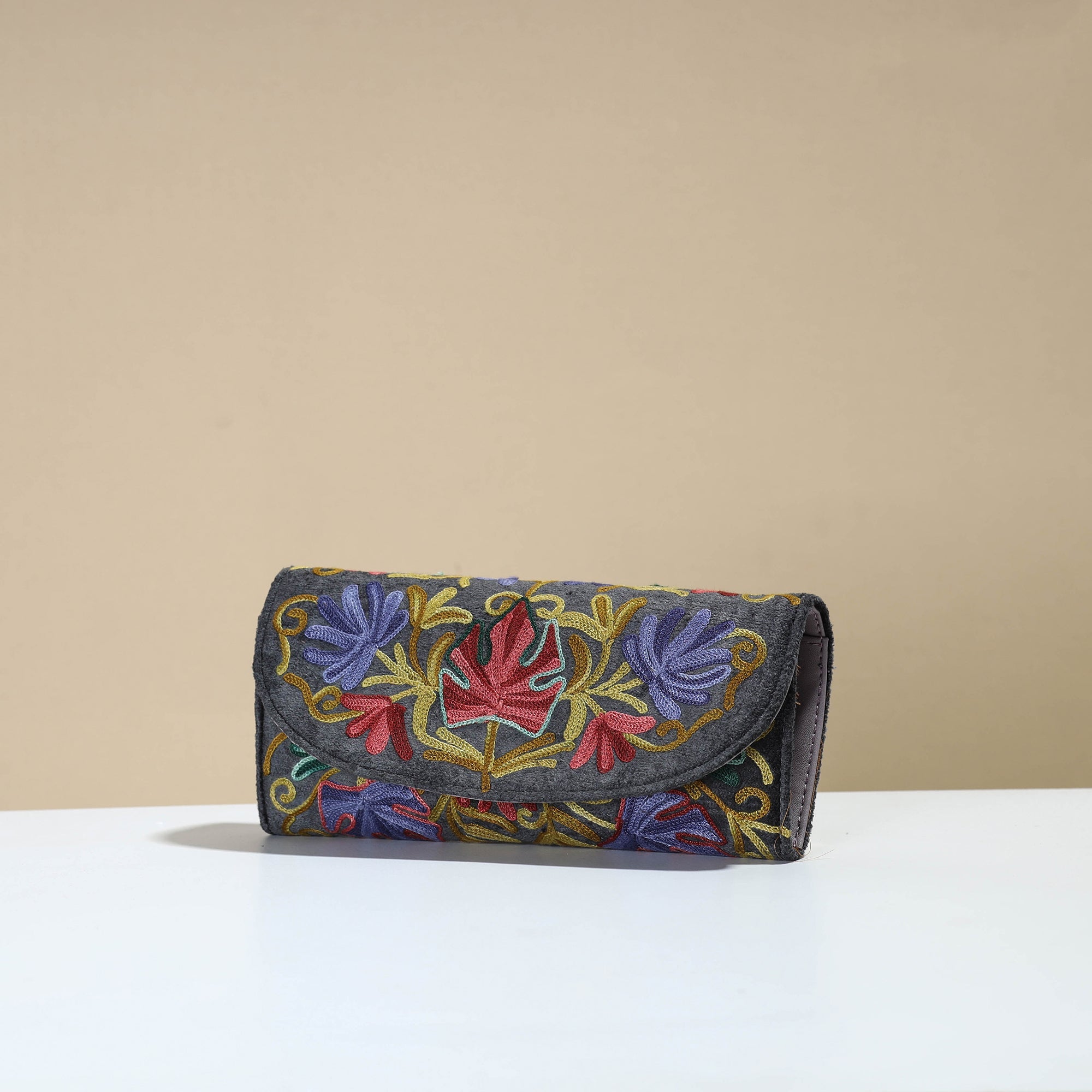 ITOKRI CRAFTS INITIATIVE Black - Kashmiri Crewel Hand Embroidery Velvet Travel Wallet 76 - view 2