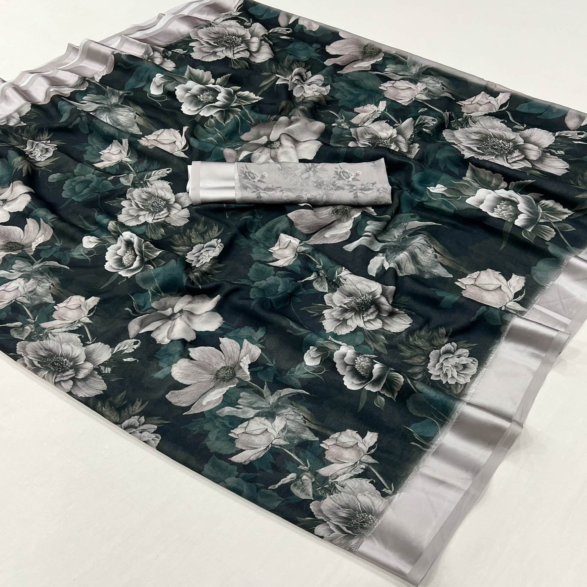 Peachmode Black Floral Digital Printed Georgette Saree With Zari Border