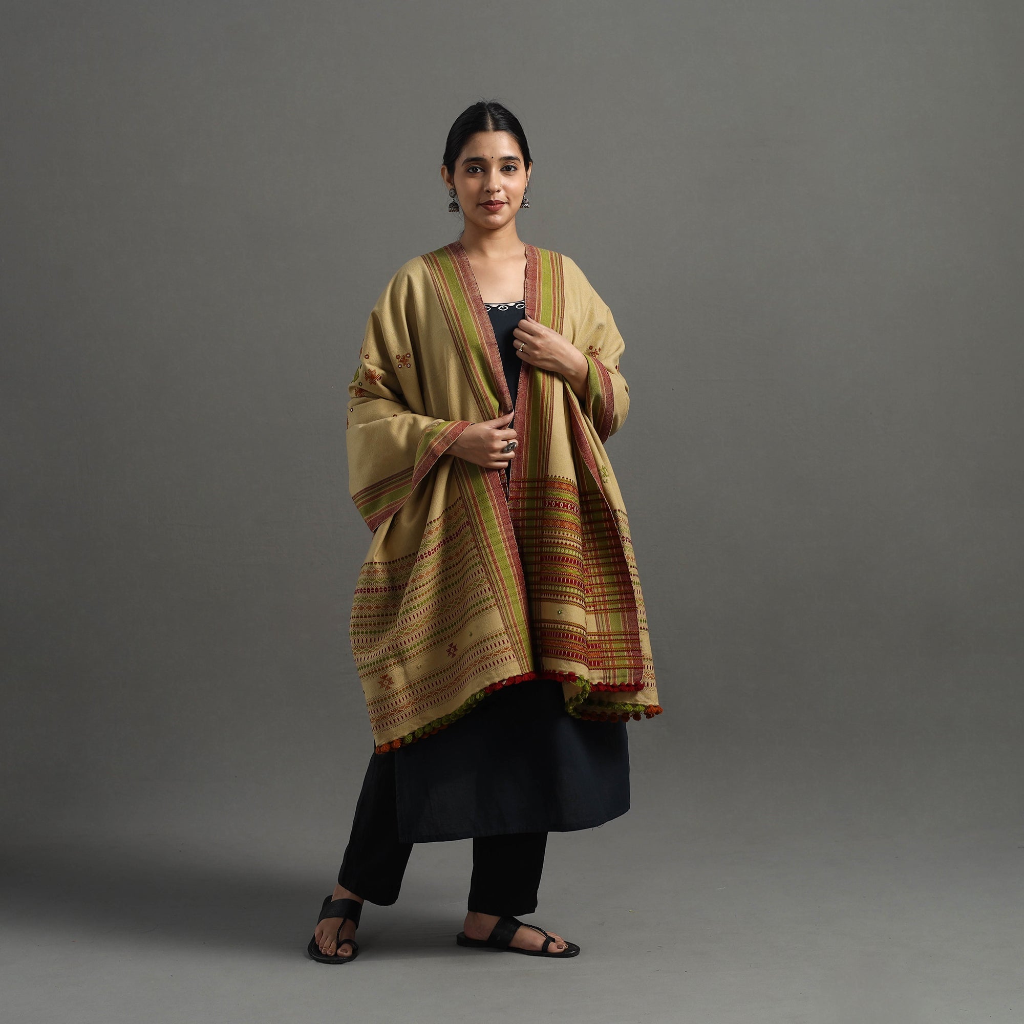 VANKAR BHIMJI KANJI Beige - Kutch Handwoven Mirror Work Woollen Shawl 08