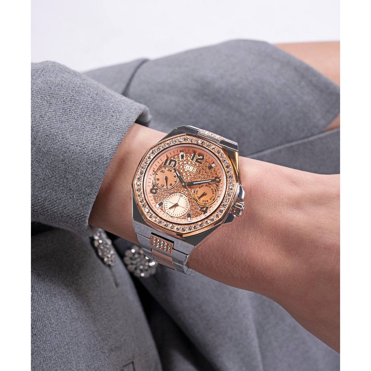 Guess Trend Women Quartz Rose Gold Dial Multi-Function Stainless Steel Watch GW0777L3 - view 7