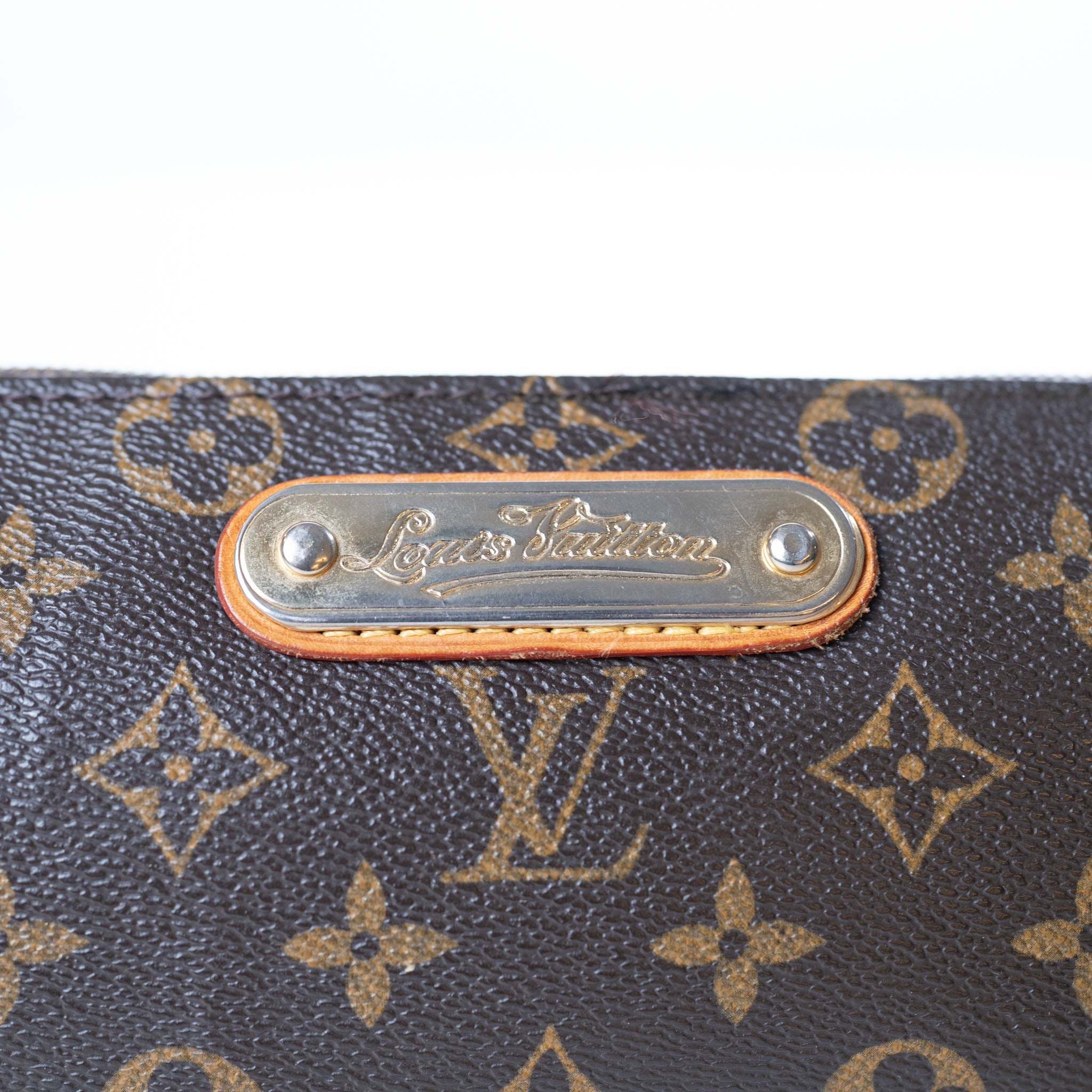 Louis Vuitton Eva Monogram Shoulder Bag - view 2