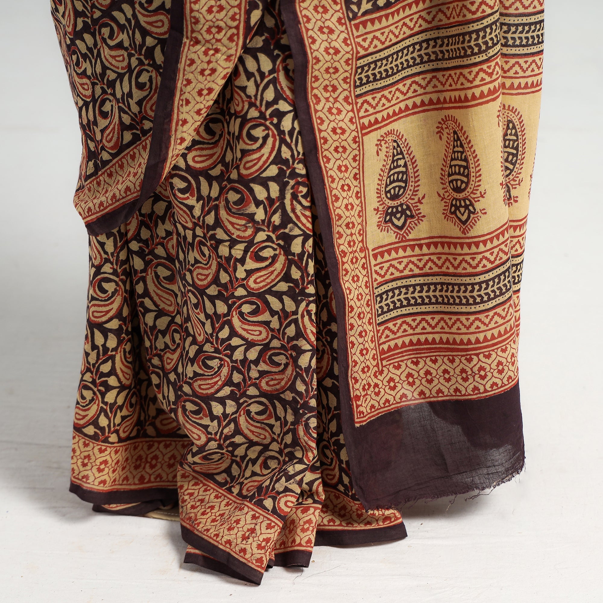 BAGH PRINTS BY YAKOOB KHATRI Brown - Bagh Hand Block Printed Cotton Saree - view 6