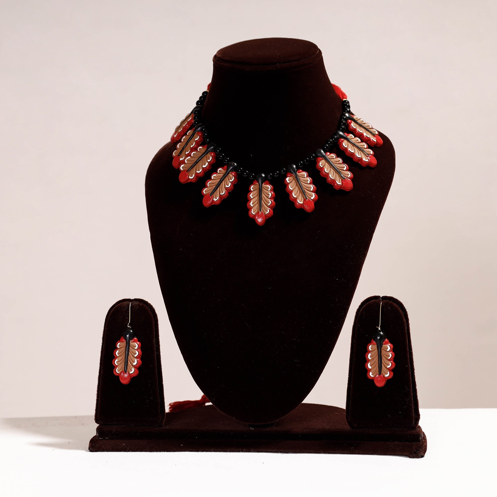 KHUSHBASH - HAPPY LOOM OF EAST Bishnupur Handpainted Terracotta Necklace Set