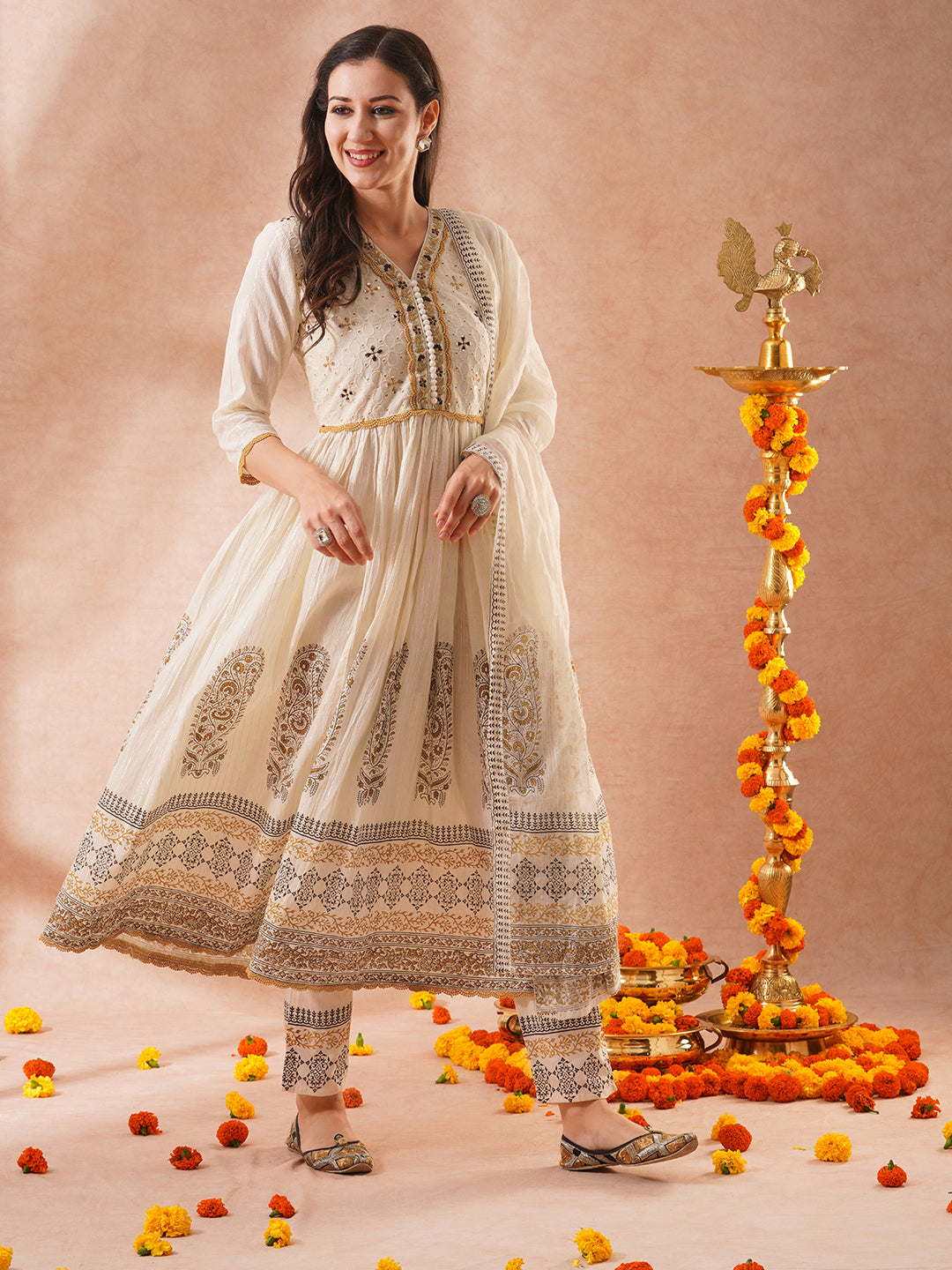 FASHOR Solid Ethnic Embroidered Lurex Striped A-Line Pleated Kurta with Pant and Dupatta - Off White - view 5