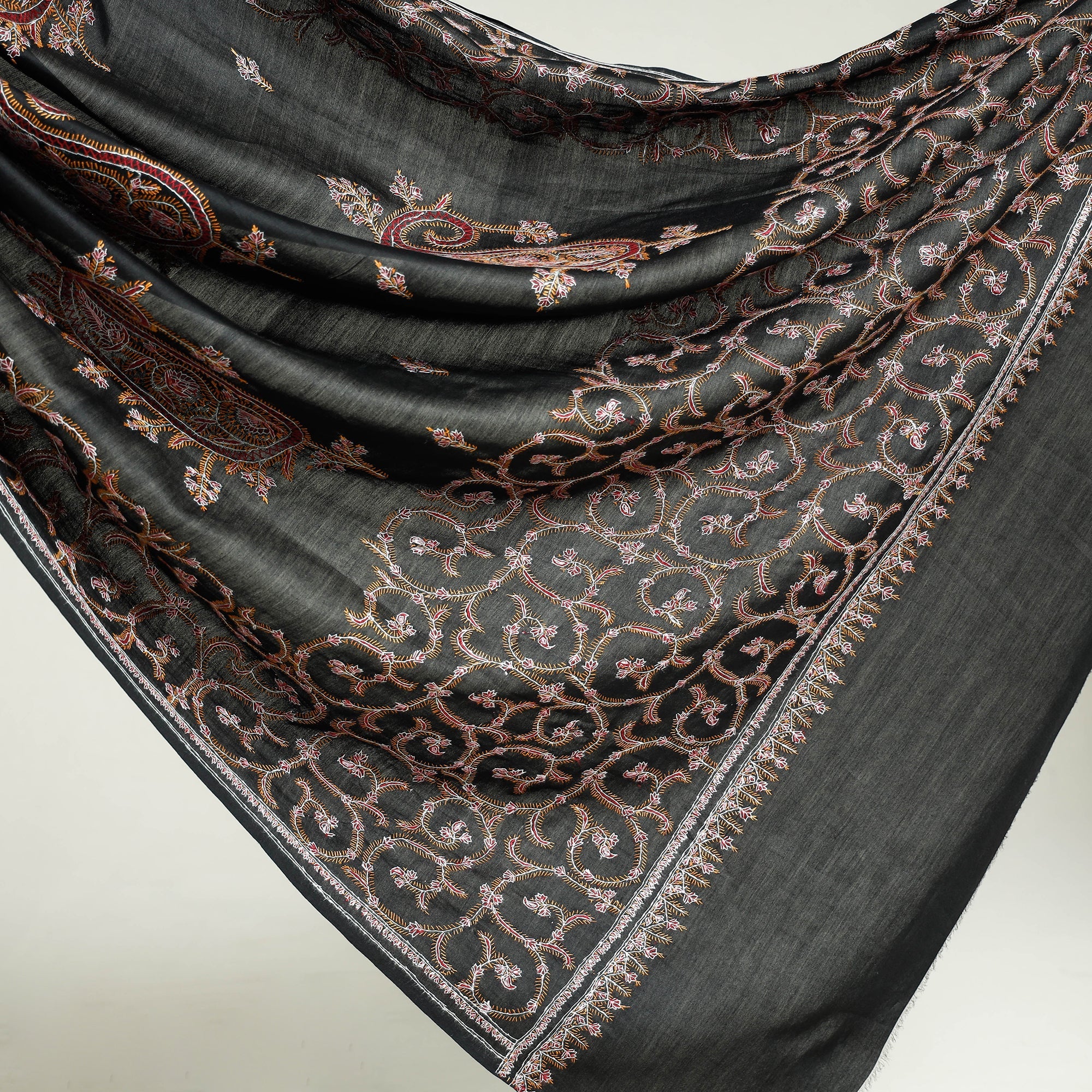 ITOKRI CRAFTS INITIATIVE Black - Kashidakari Hand Embroidery Chanderi Silk Saree with Zari Border - view 7