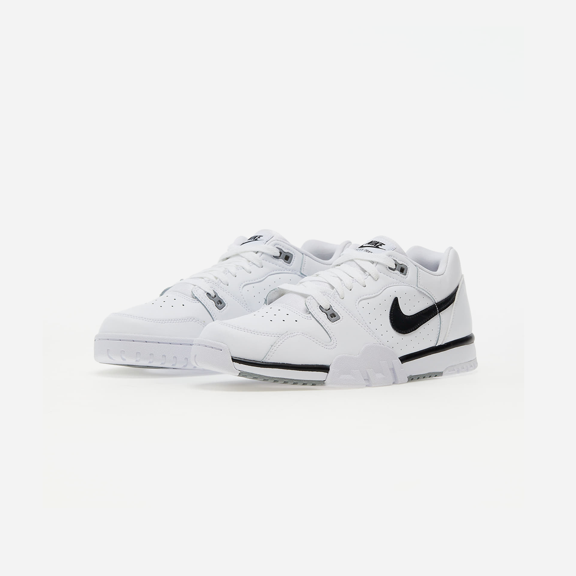 Nike Air Cross Trainer Low White Black - view 2