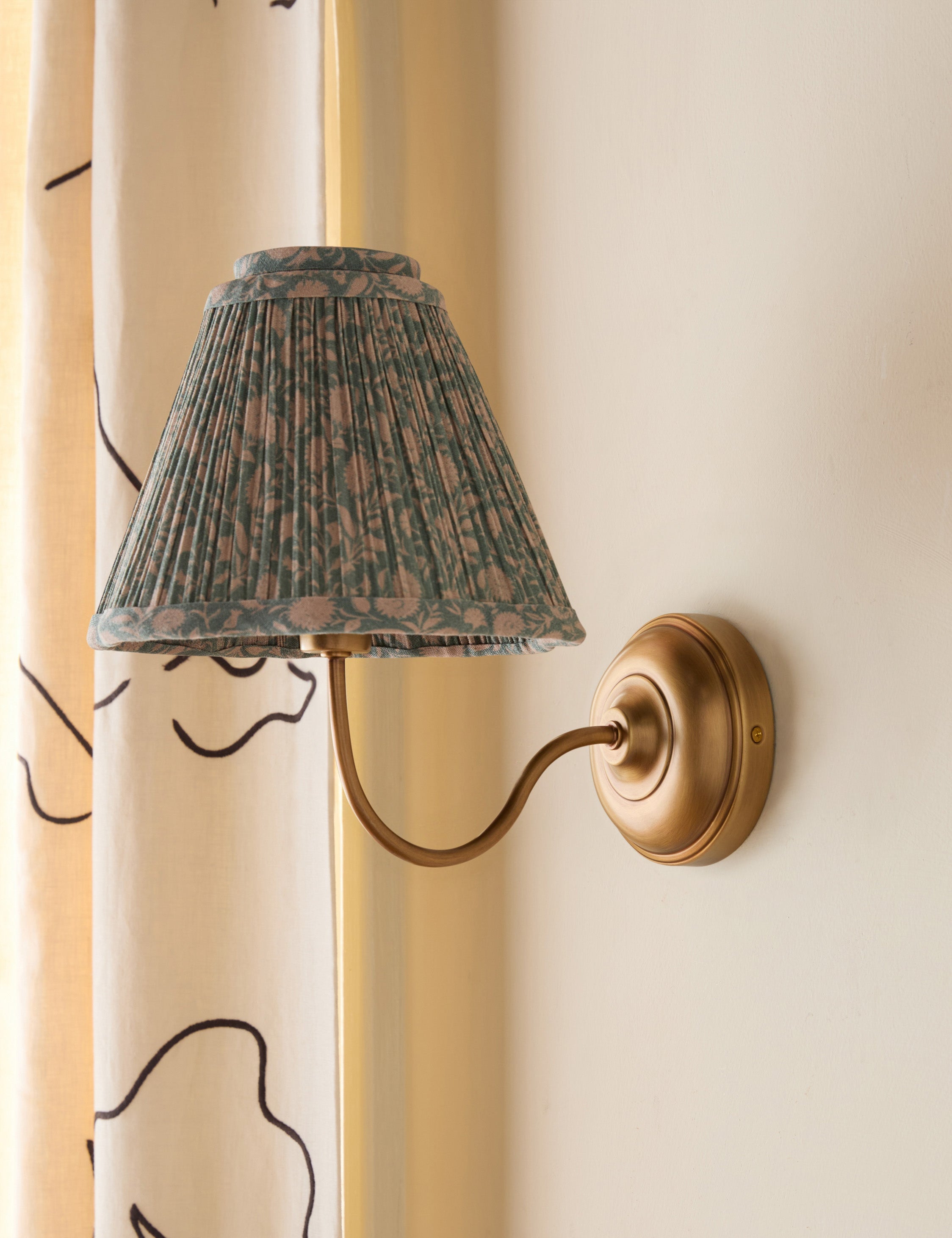 Lulu and Georgia Sconce light - view 11
