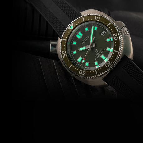 Seiko Prospex Green Dial Men 42.7mm - view 3
