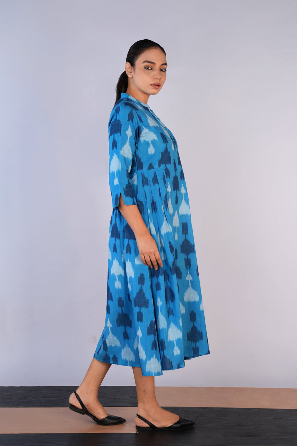 Kalanjali Ethnics Handwoven cotton Pochampally Ikat dress - view 2