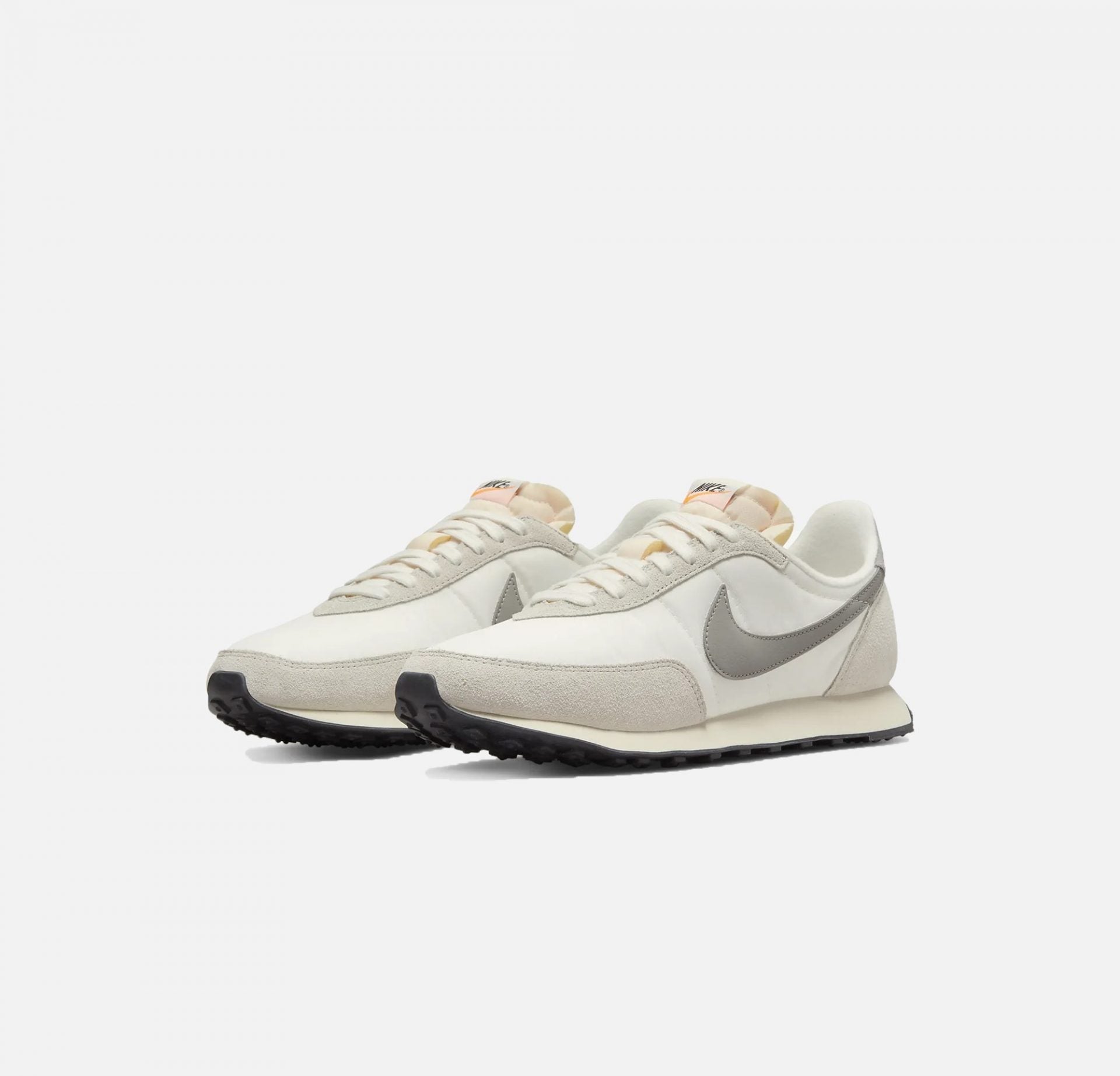 Nike | WAFFLE TRAINER 2 SE { SAIL/MEDIUM GREY
