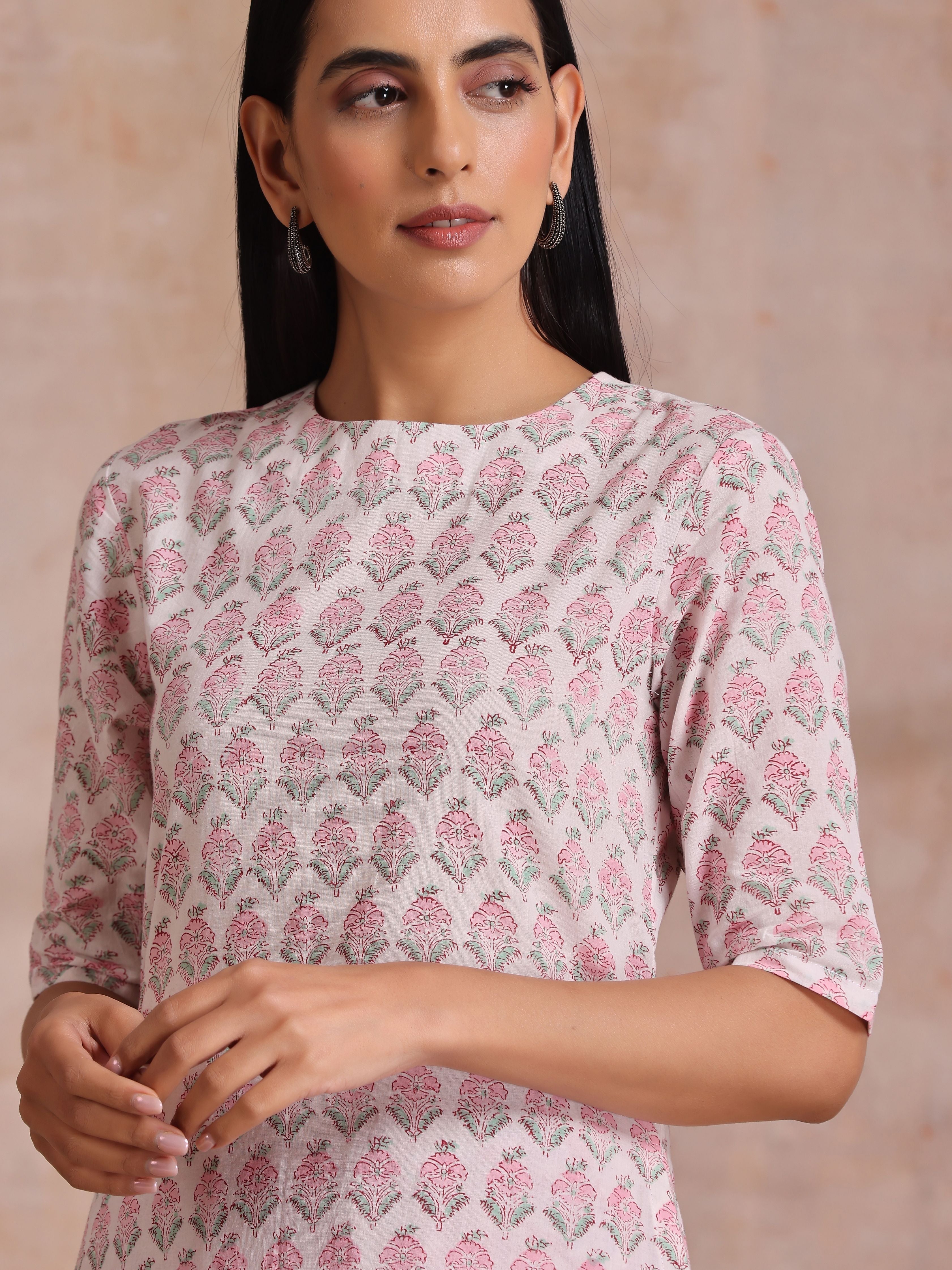 Pink Green Floral On White Block Print Cotton Slit Kurta Pant Set | Relove - view 5
