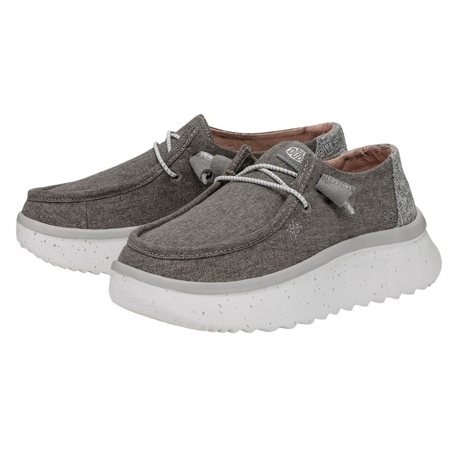 HEYDUDE shoes Wendy Peak Chambray - Walnut – Women's - view 2