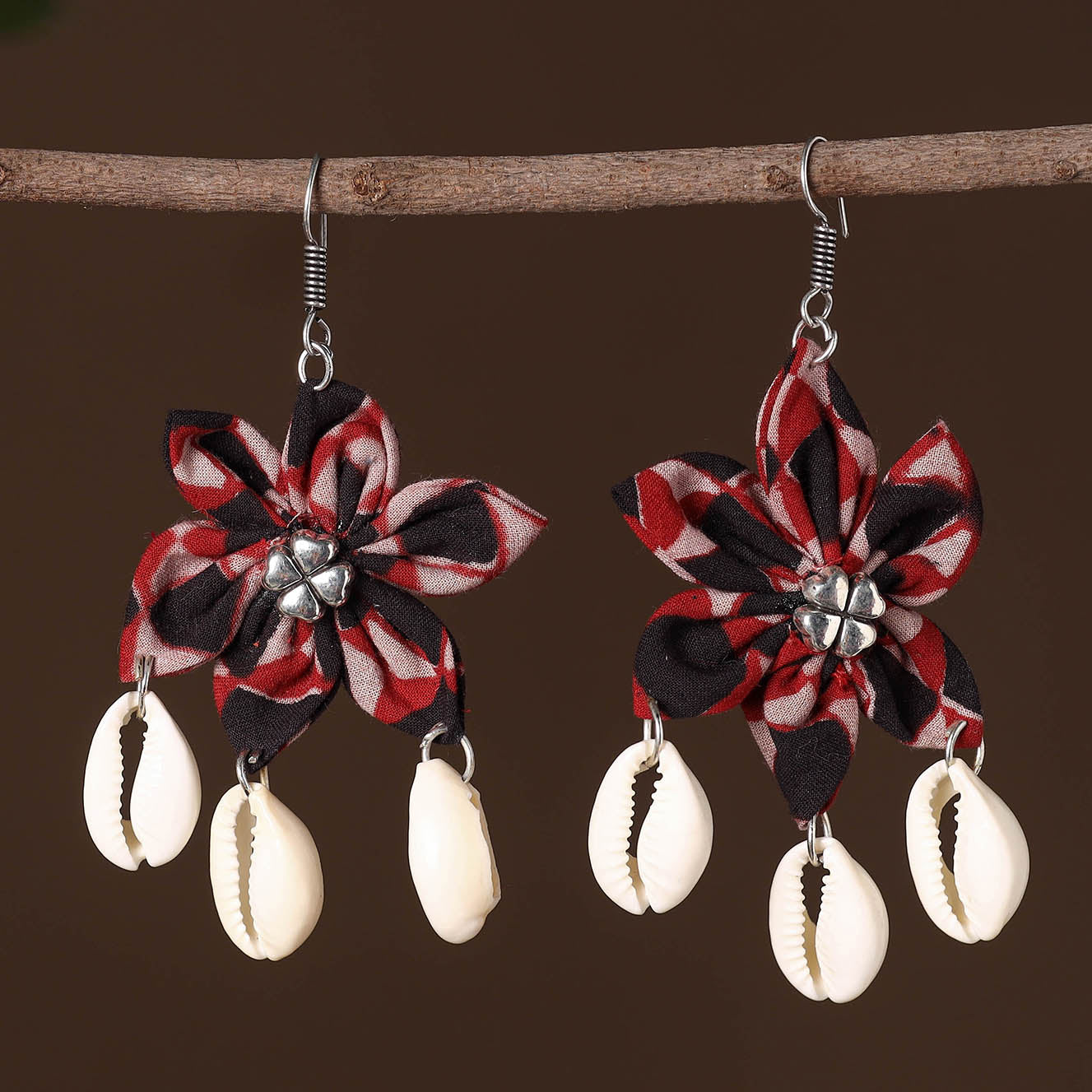 JALPARI Sadhvi Fabart Phool Kali Shell Earrings - view 2