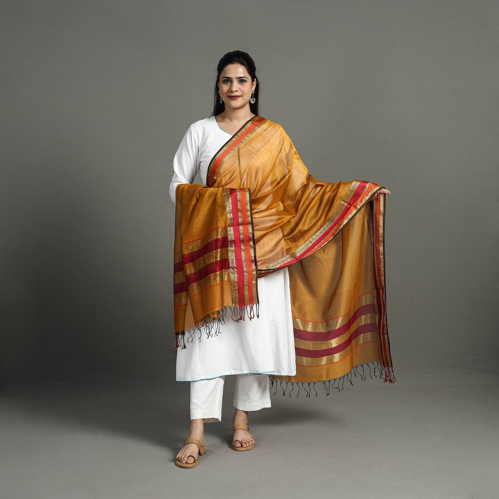 ITOKRI CRAFTS INITIATIVE Brown - Handloom Silk Cotton Resham Border Maheshwari Dupatta 26 - view 2
