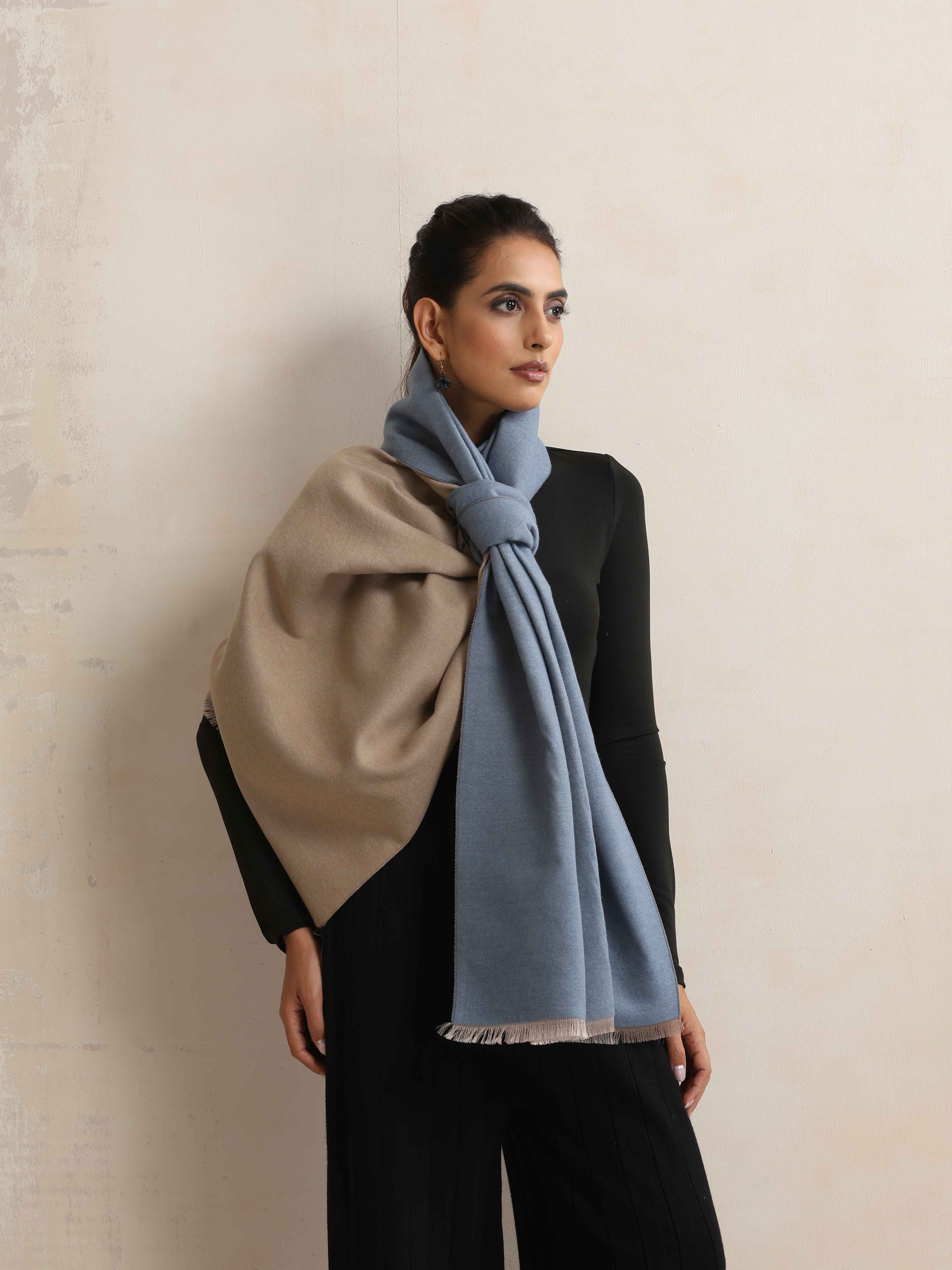 trueBrowns Blue Reversible Woollen Stole - view 3