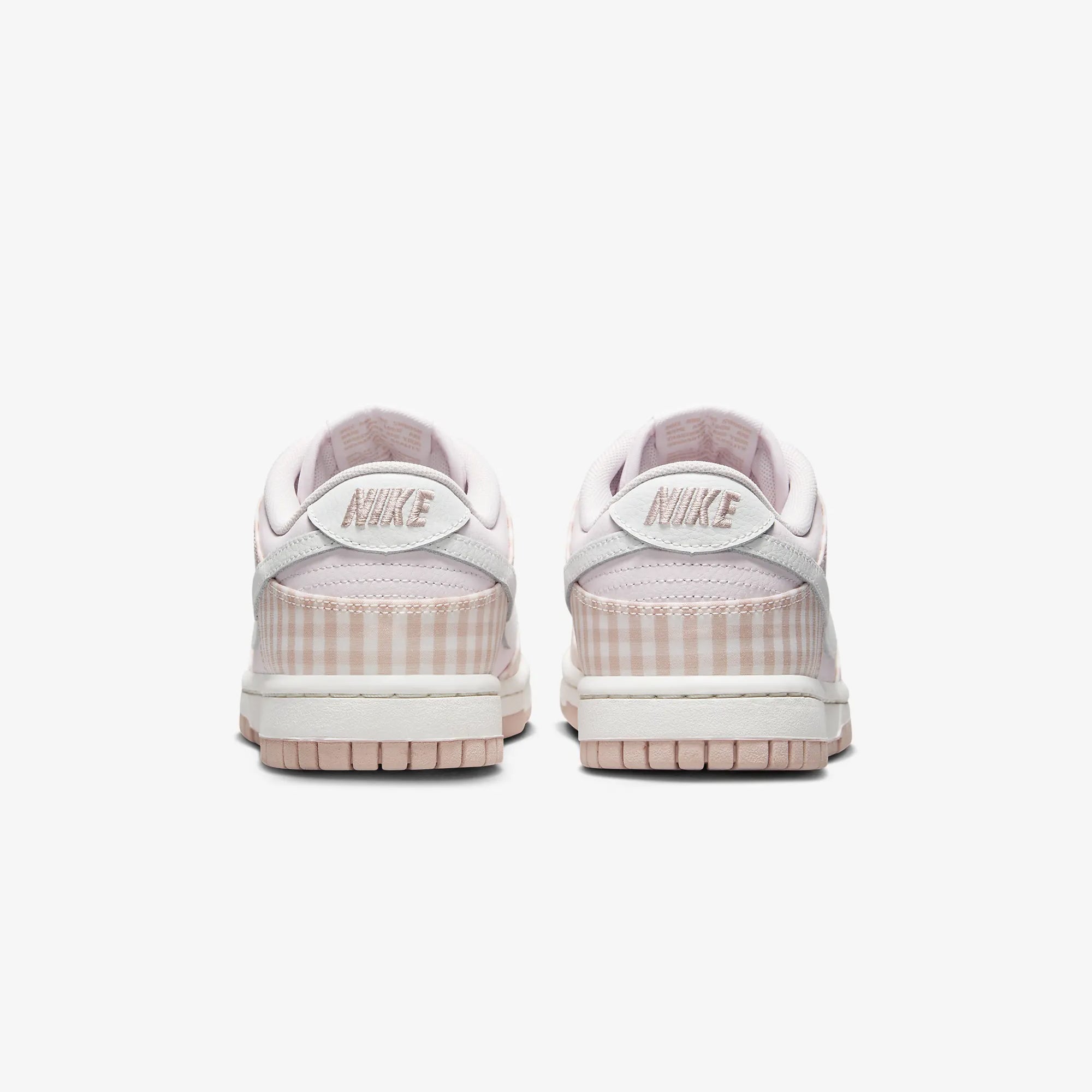 Nike | DUNK LOW { PEARL PINK/SUMMIT WHITE-PINK OXFORD - view 2