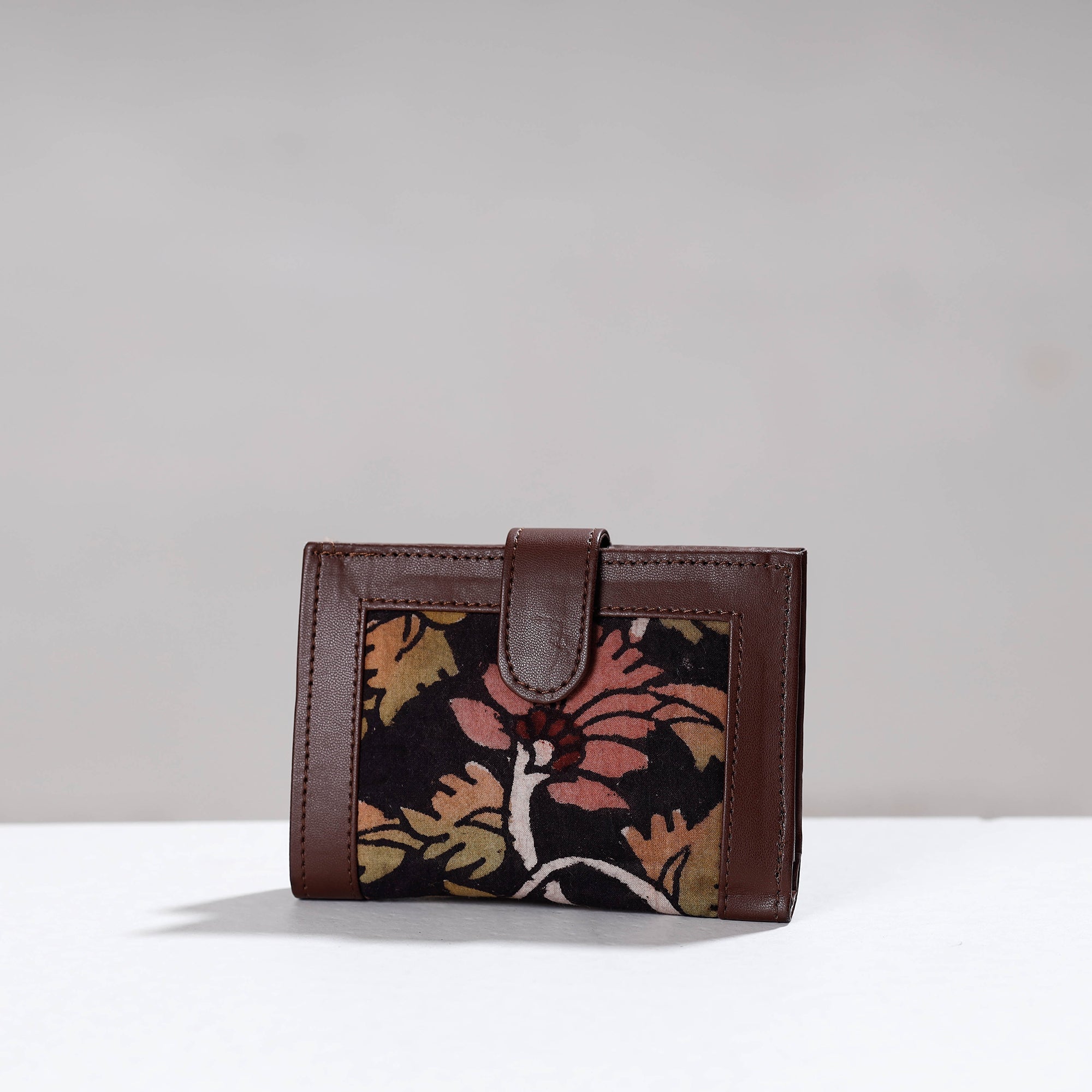 DWARAKA PLUS Black - Handpainted Kalamkari Cotton Wallet