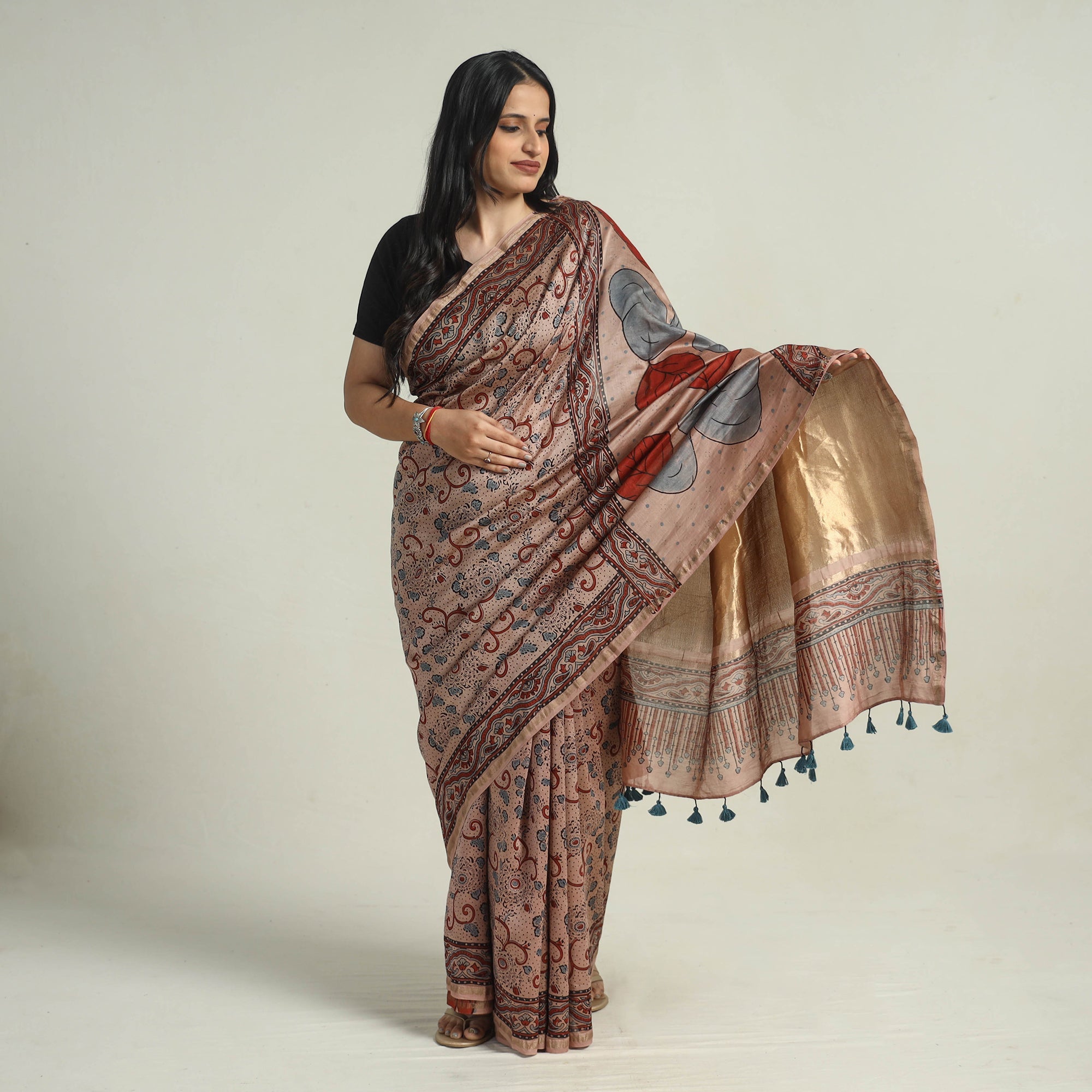AJRAKH BY JABBAR KHATRI Brown - Chanderi Silk Block Printed Ajrakh Saree 07 - view 2