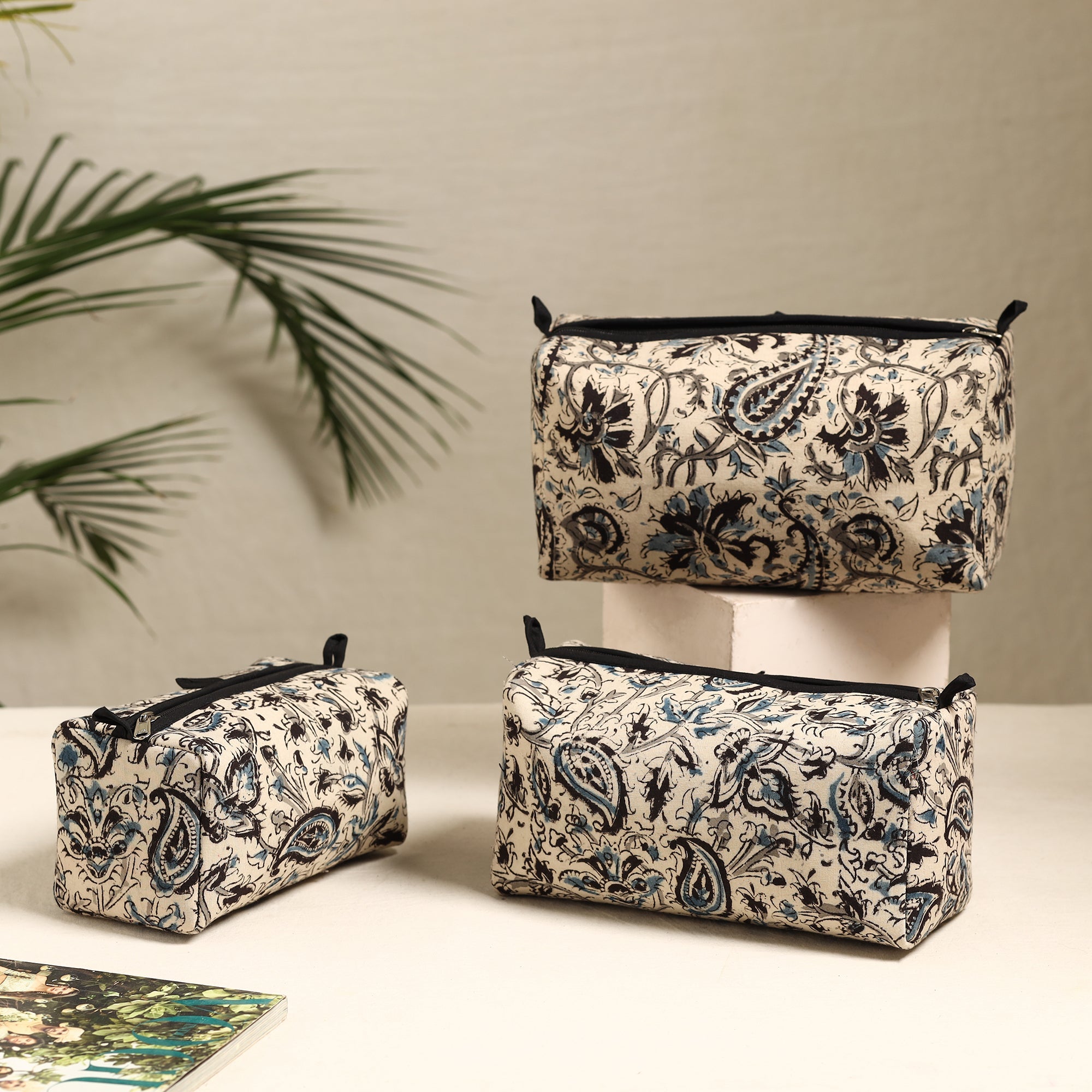 ITOKRI CRAFTS INITIATIVE Beige - Handmade Cotton Toiletry Bags (Set of 3) 102
