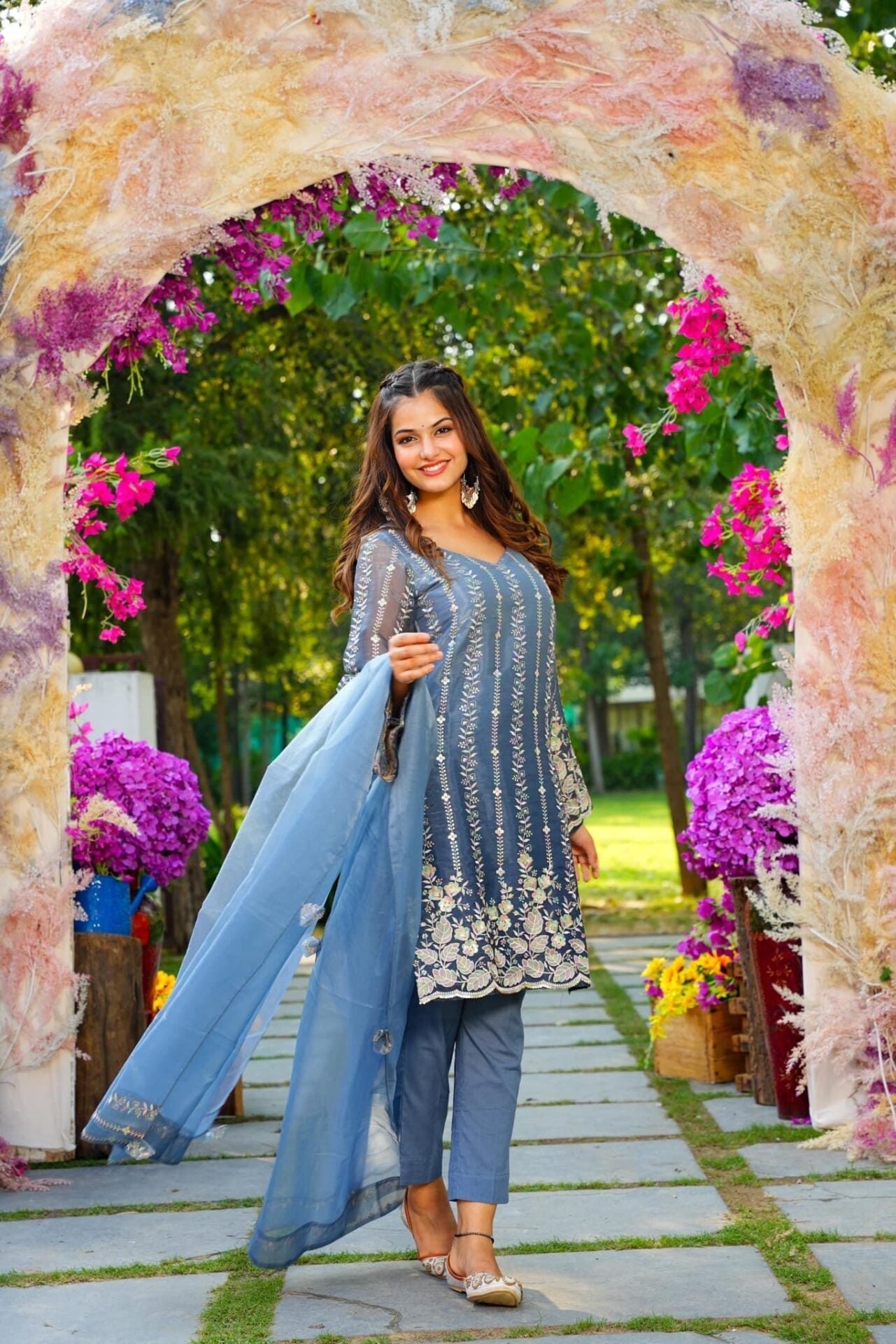 Idaho-o Mitali blue embroidered set - view 2