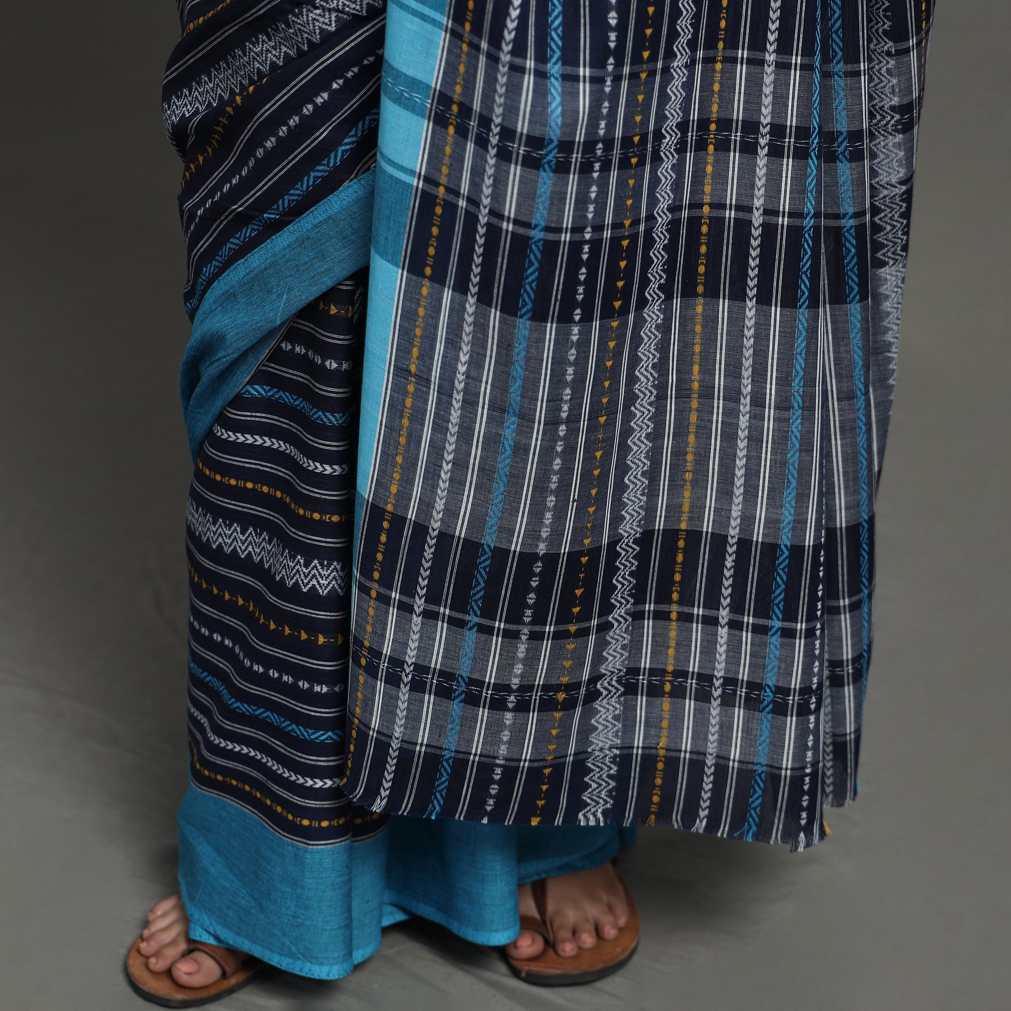 KHUSHBASH - HAPPY LOOM OF EAST Blue - Begampuri Handloom Cotton Saree - view 6