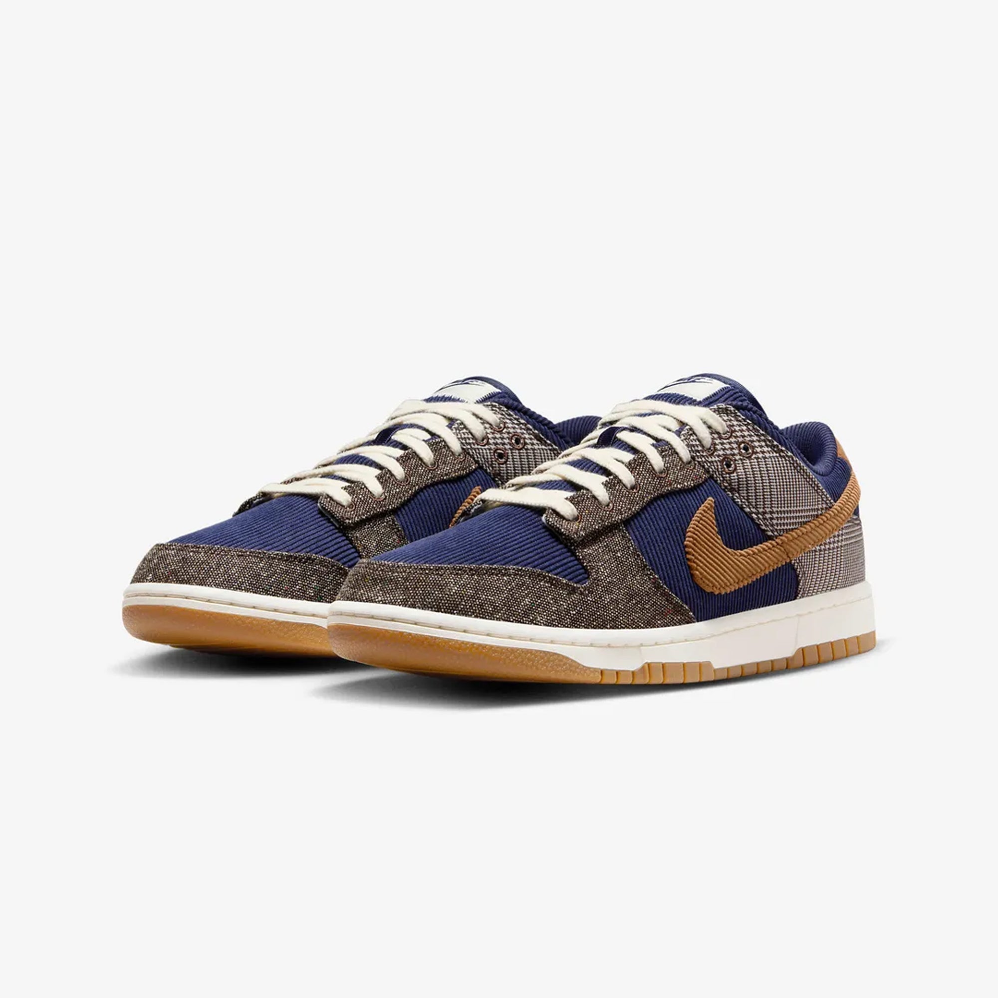 Nike | DUNK LOW PREMIUM { MIDNIGHT NAVY/ALE BROWN-PALE IVORY