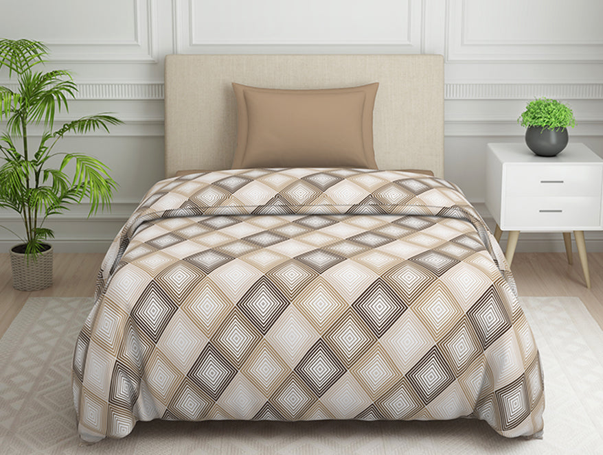 Spaces India Geometric Beige Polycotton Quilt Single Harmony - By Welspun