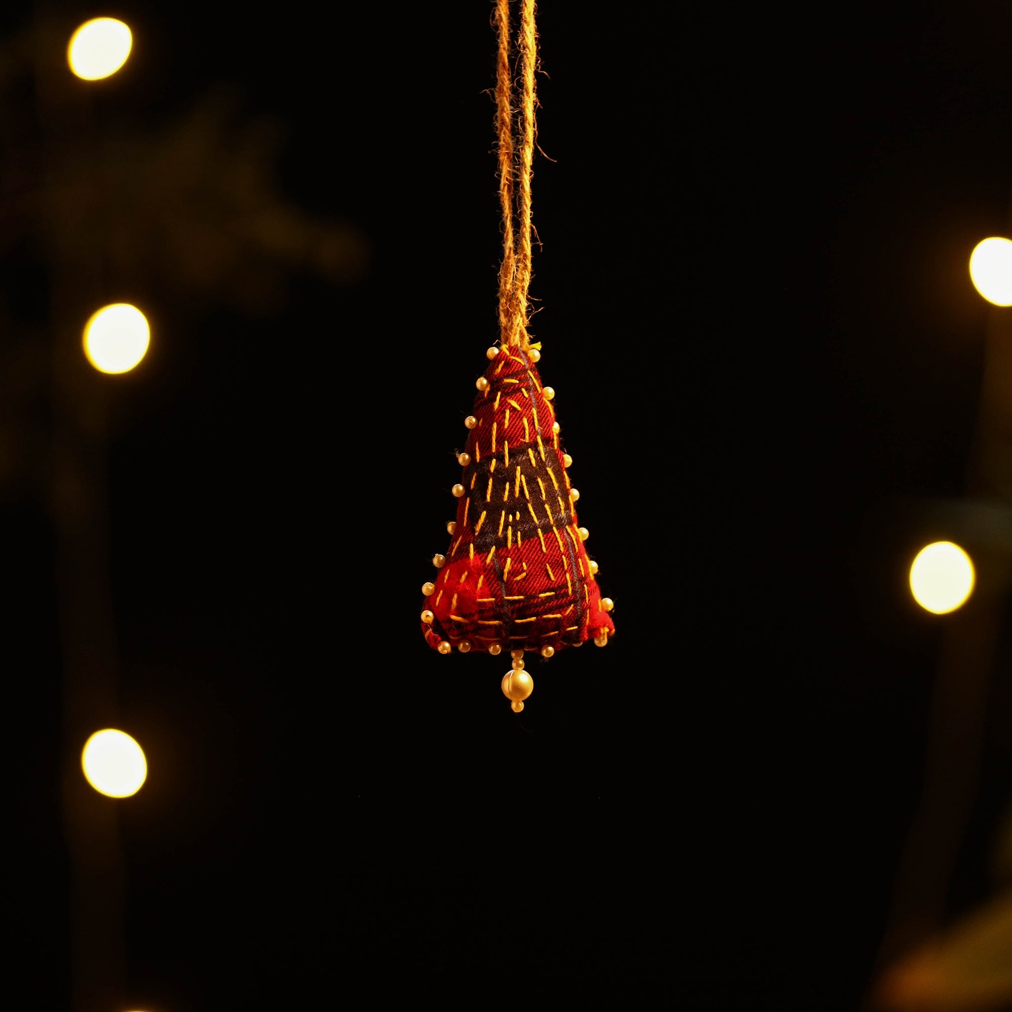 Upcycled thread beadwork – JAN SANDESH Bell - Upcycled Thread & Beadwork X-Mas Decor Hanging 04