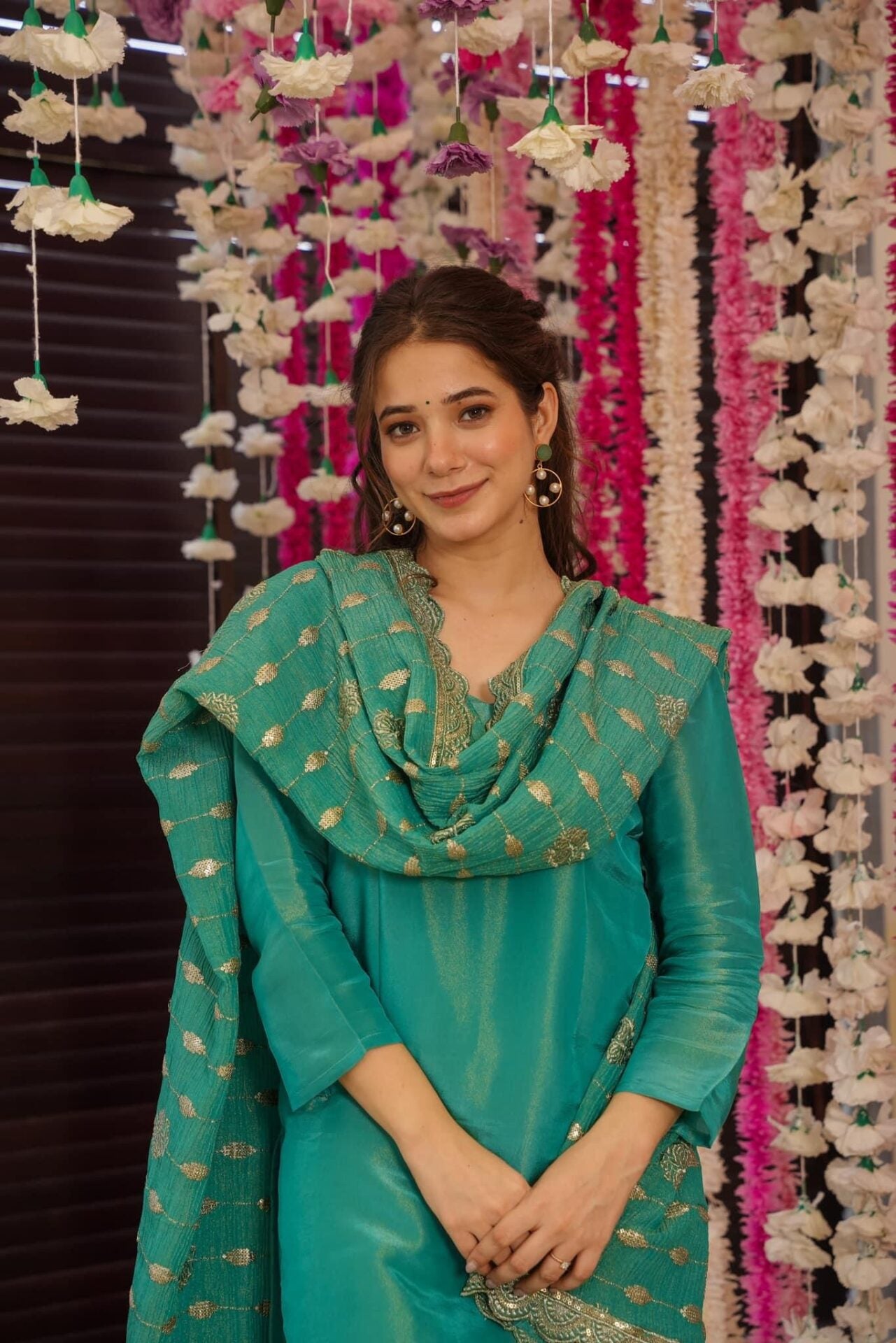 Idaho-o Gulnar green sharara set - view 5