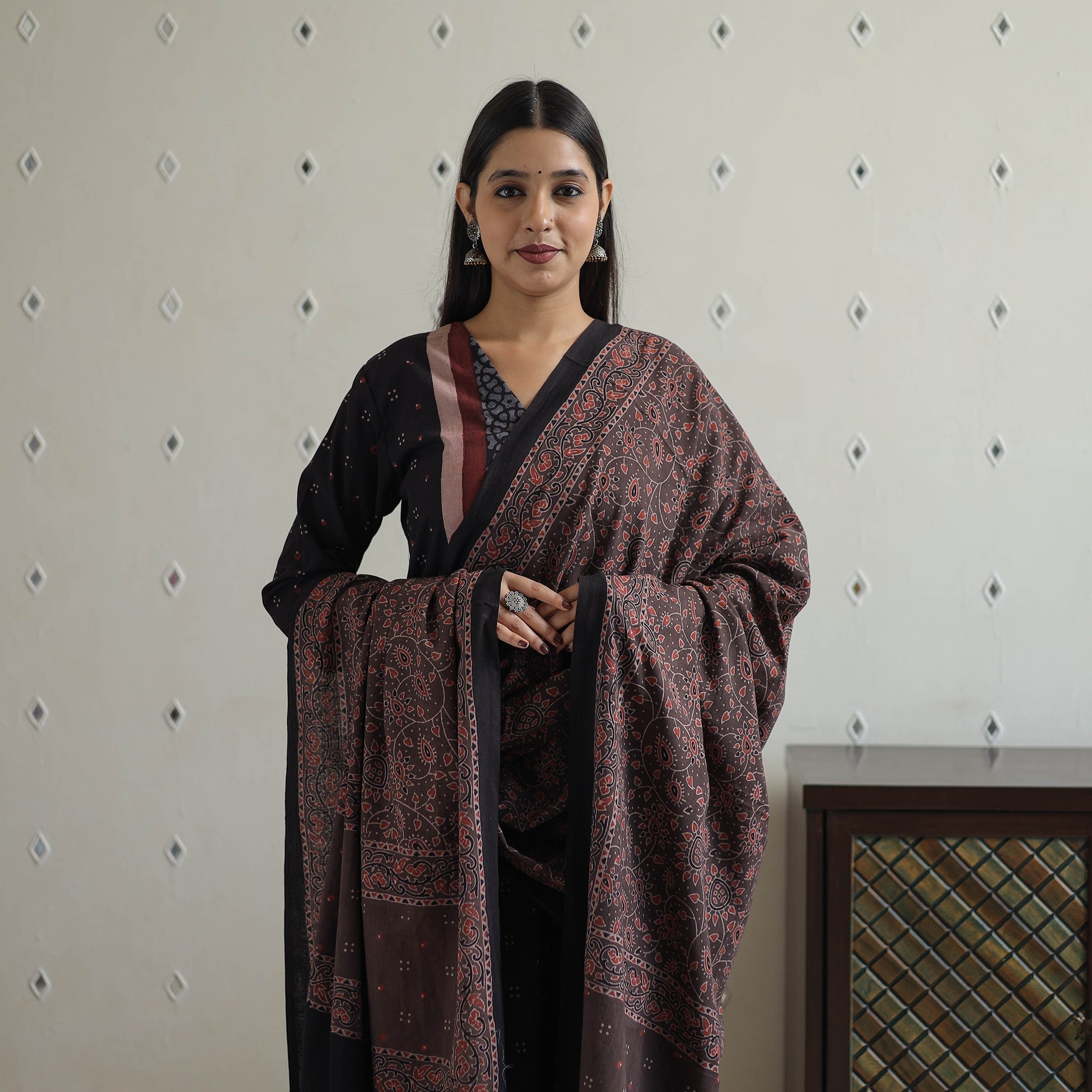 ITOKRI CASUALS Black - Block Printed Cotton Ajrakh Kurta Set 01