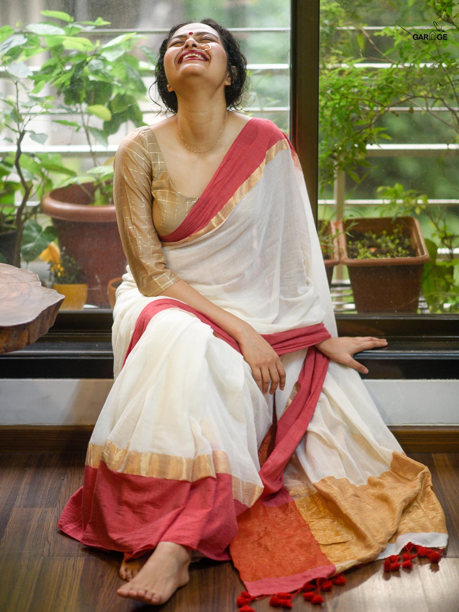 Women's sarees – suta.in Gar-2648 – Women's