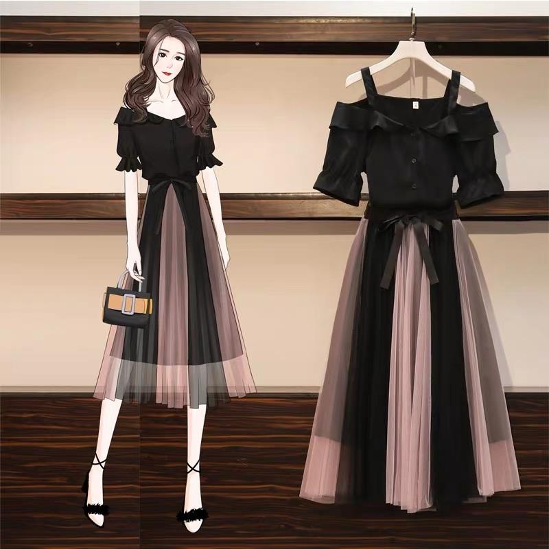 Alamode By Akanksha Austin Two Piece Set