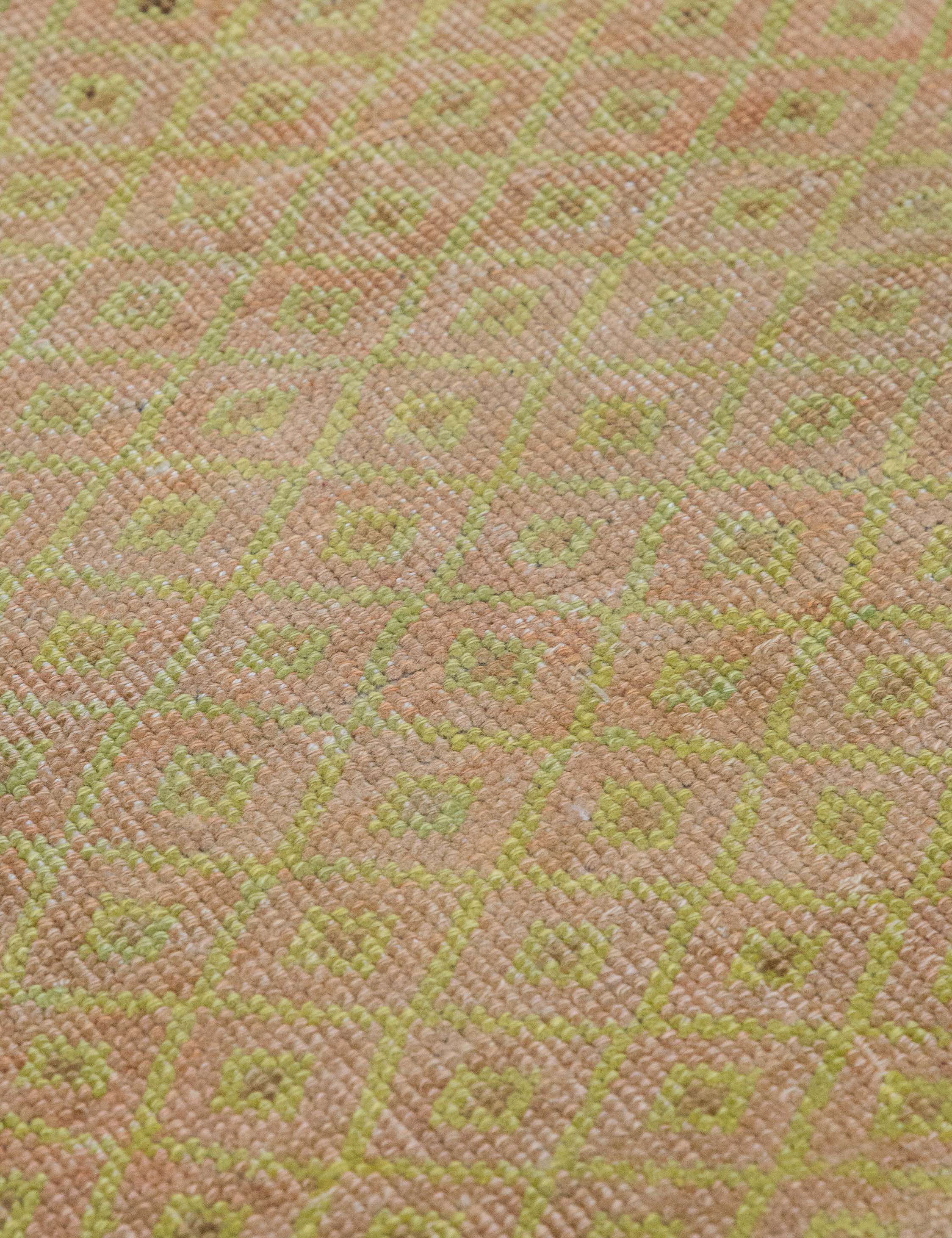Lulu and Georgia Vintage Turkish Hand-Knotted Wool Rug No. 602, 6'9" x 9'9" - view 2