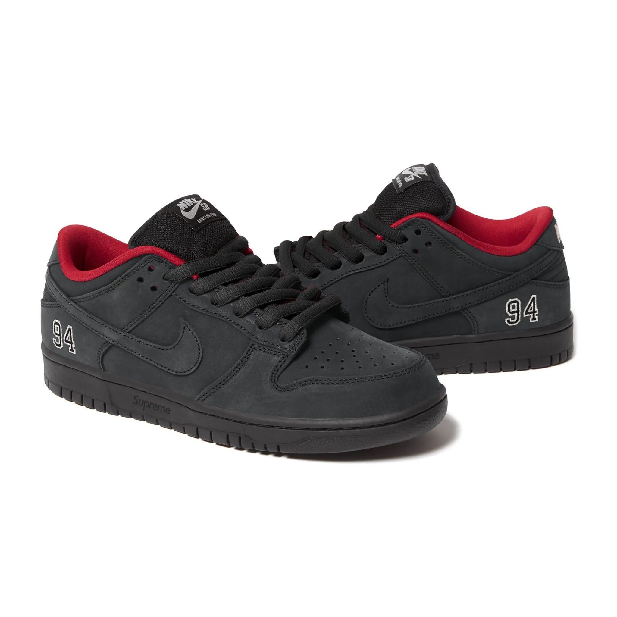 Supreme x Nike SB Dunk Low Black - view 2