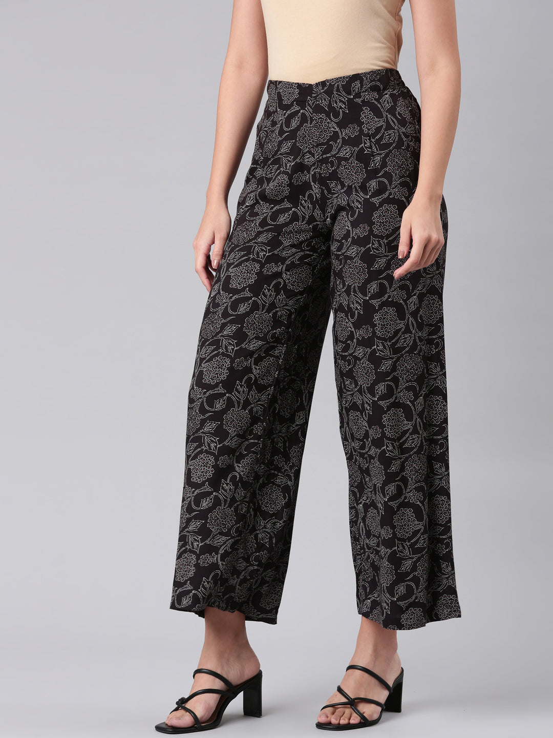 Go Colors Women Black Woven Viscose Mid Rise Printed Palazzo