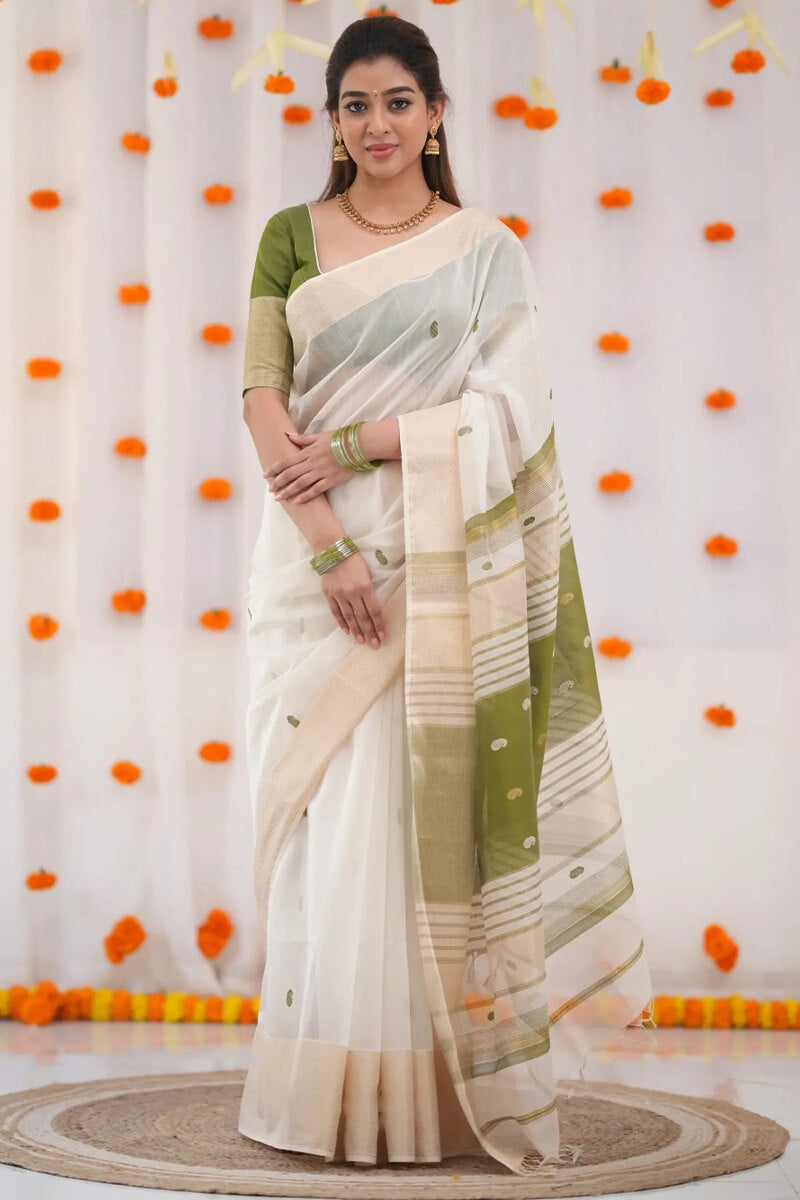 Aayna Brood Beige Cotton Silk Saree With Winsome Blouse Piece