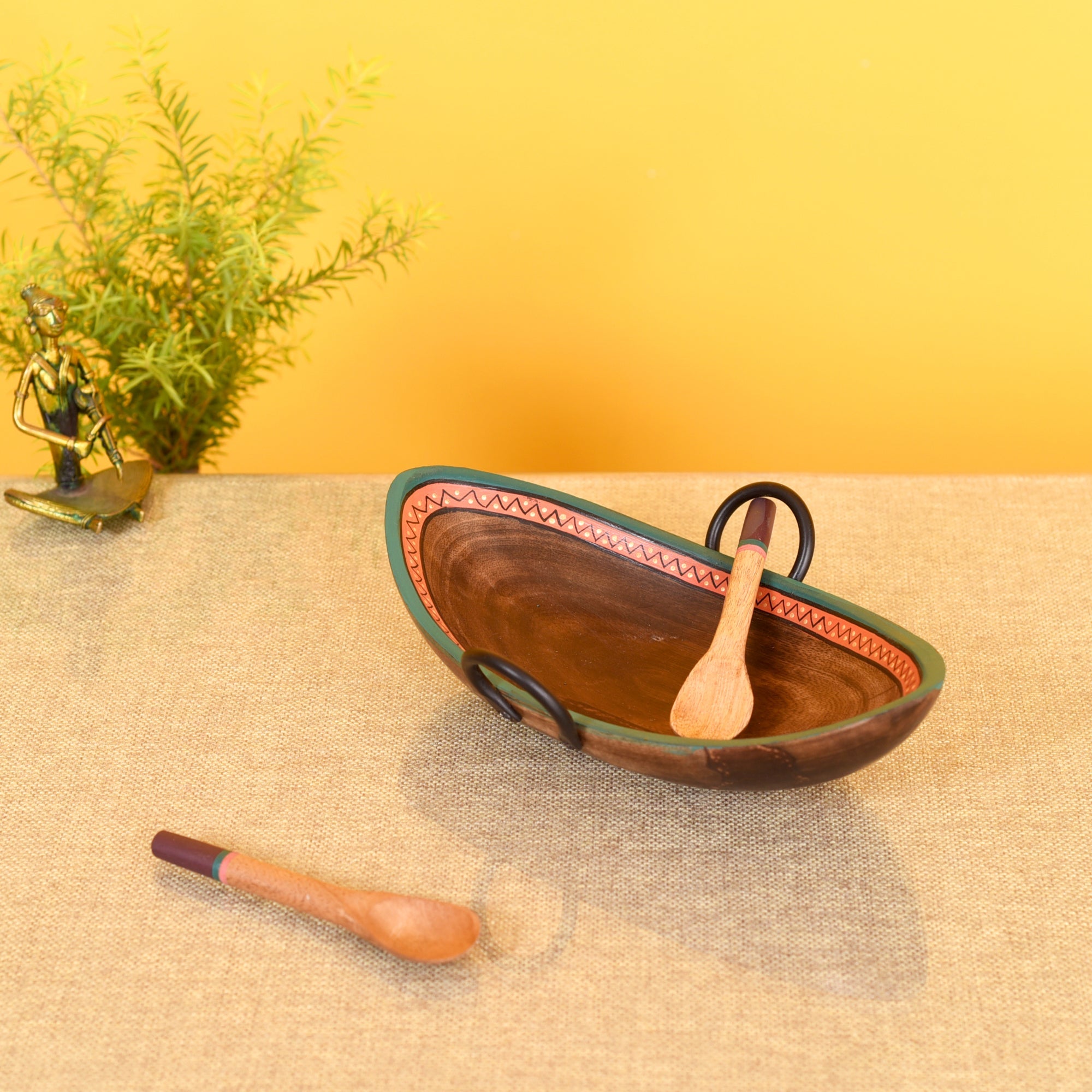 ART CREATIONS BY SUMAN SONTHALIA Brown - Leaf Of Nature' Serving Platter In Rosewood