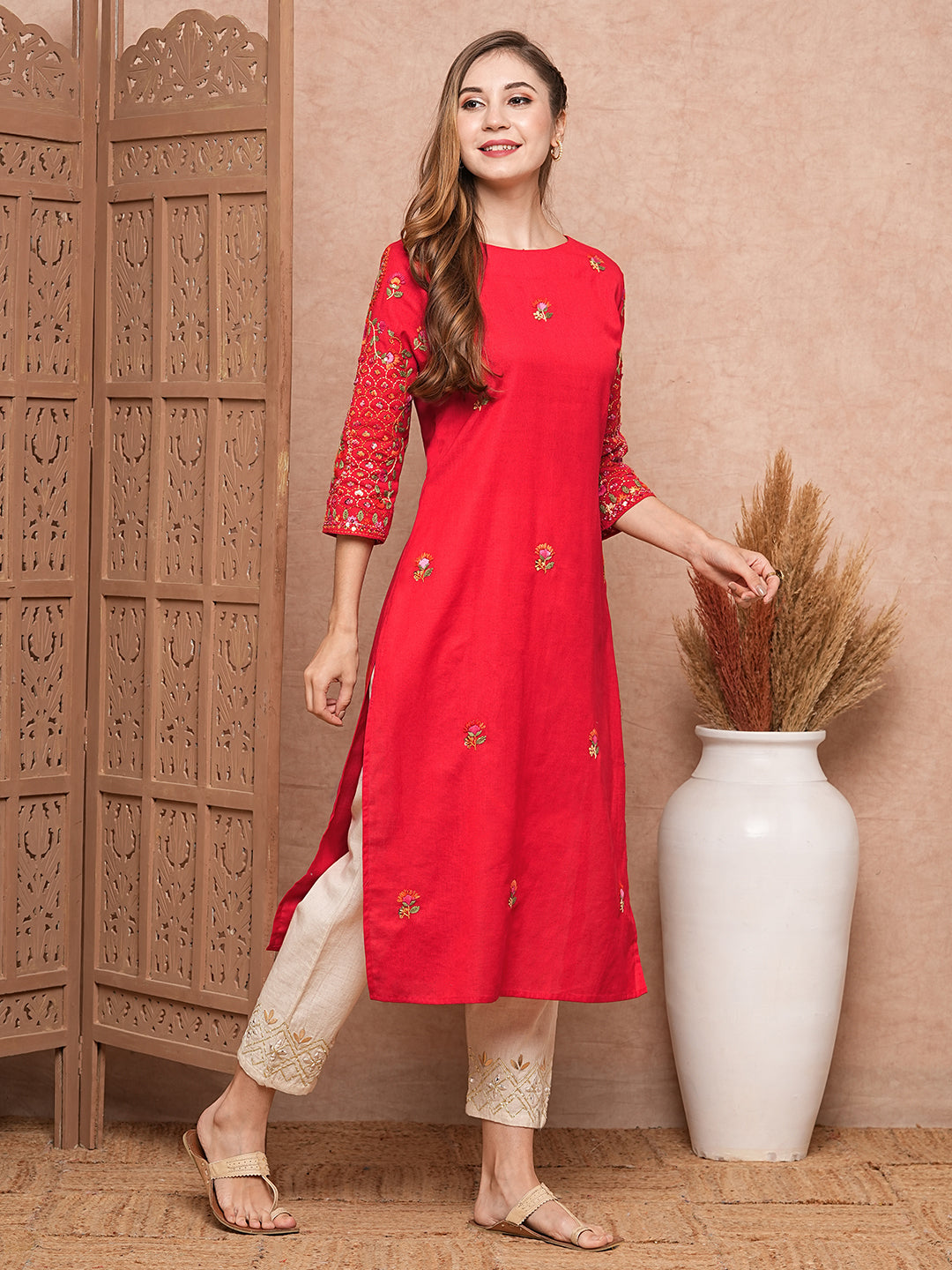 FASHOR Floral Hand Sequin Embroidered Straight Fit Kurta - Red - view 5