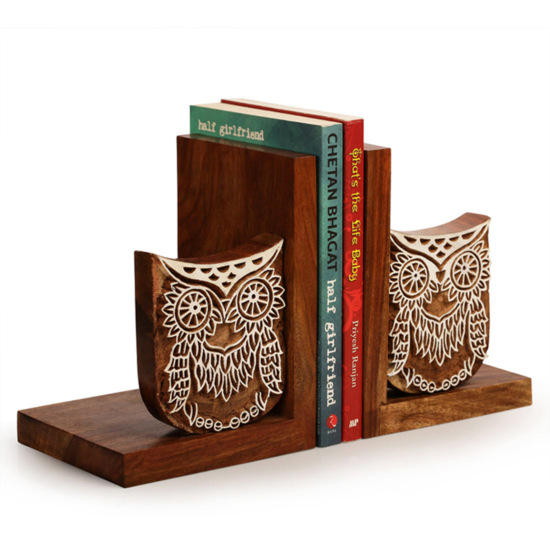 EXCLUSIVELANE 'Owl' - Hand Engraved Sheesham Wood Bookend - view 4