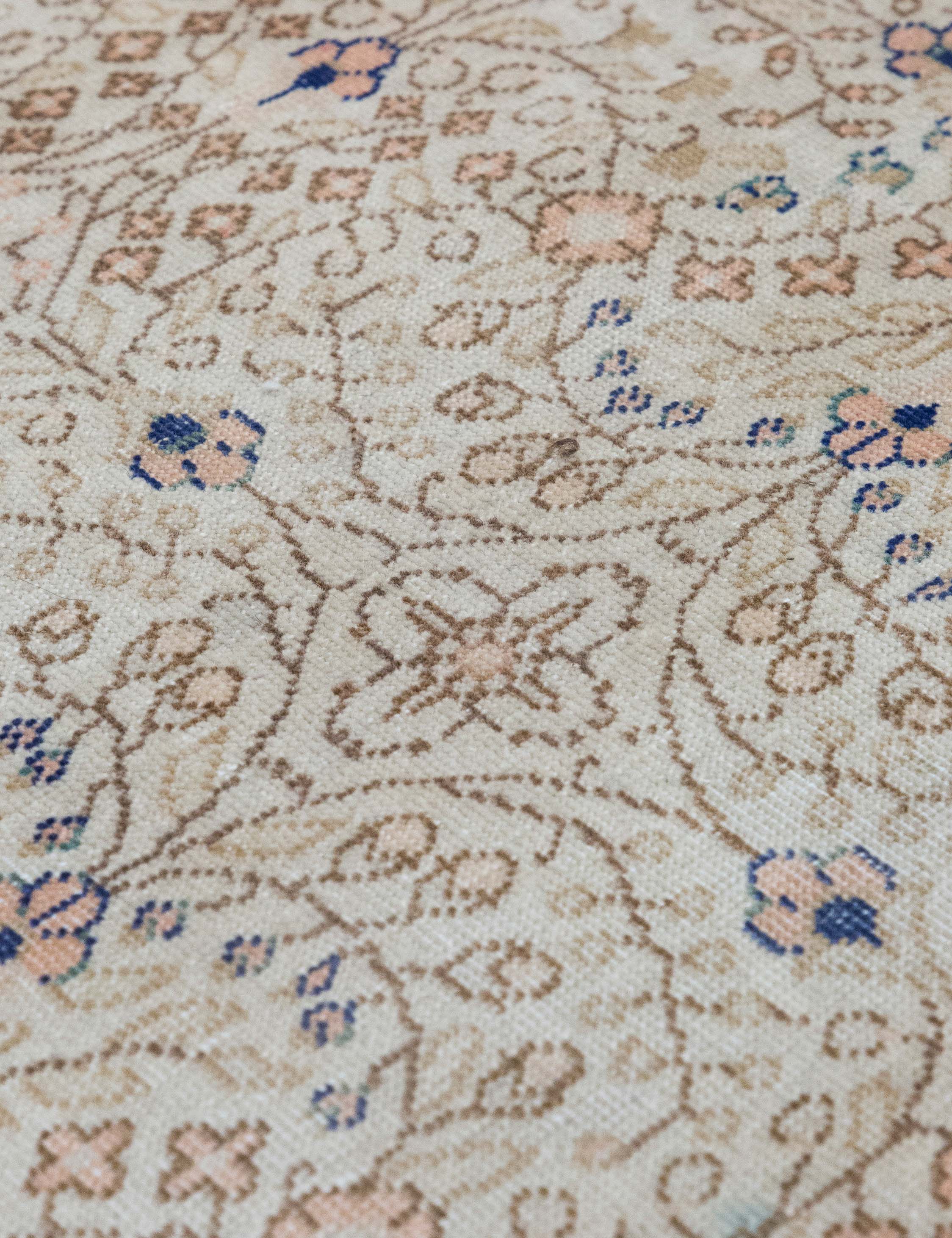 Lulu and Georgia Vintage Turkish Hand-Knotted Wool Rug No. 592, 4'6" x 6'9" - view 2