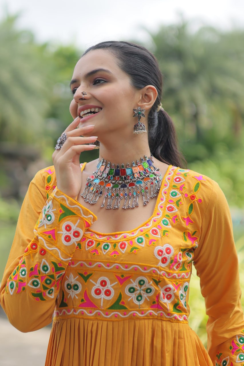 ClothsVilla Yellow Designer Printed Kurti – Women's - view 4
