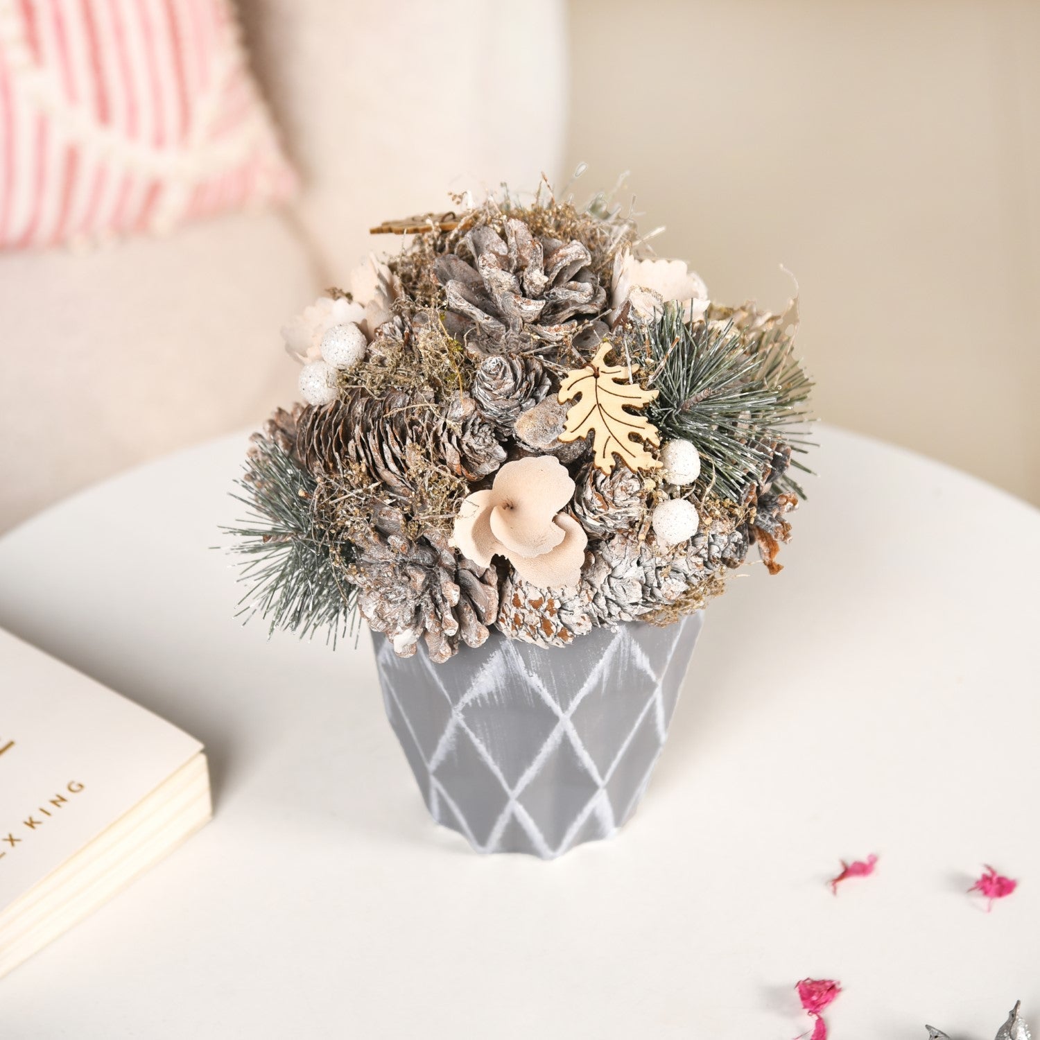 Nestasia Frosty Pine Cones Dried Flower Pot - view 8