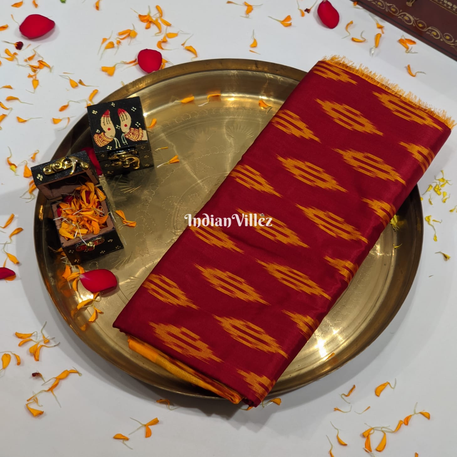 IndianVillèz Maroon Yellow Pochampally Silk Handloom Saree