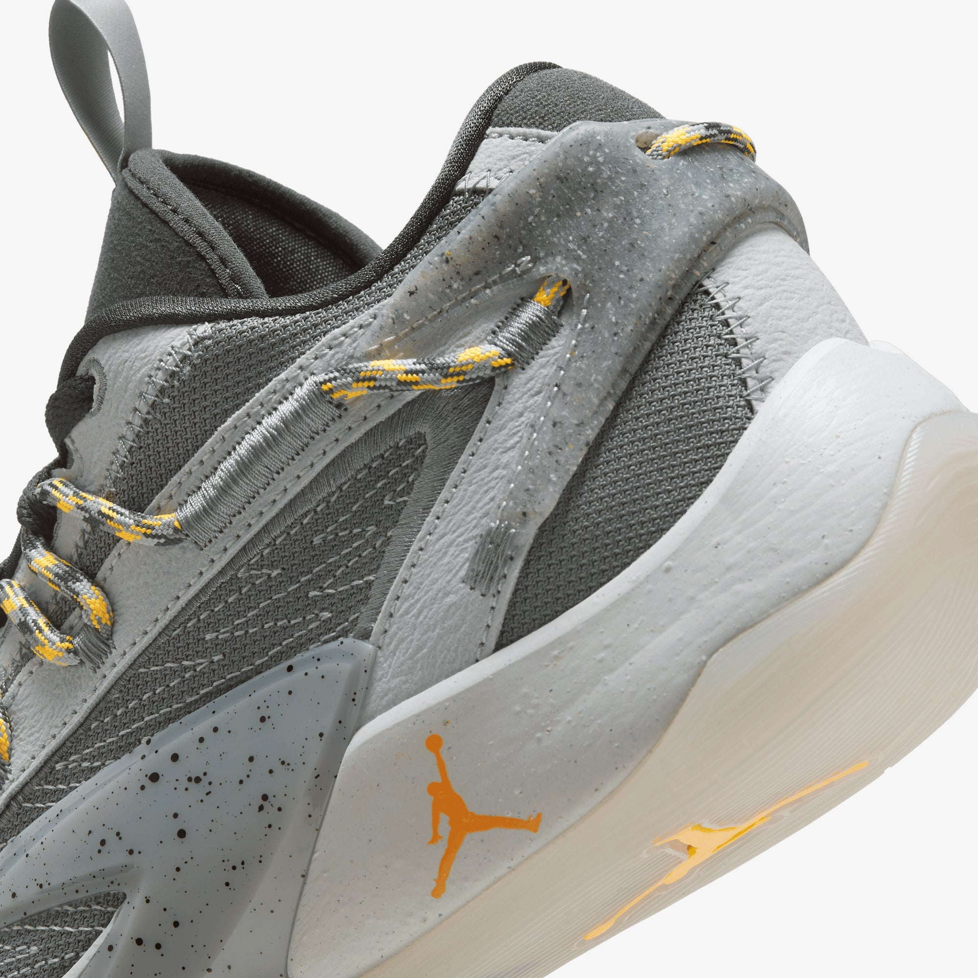 Jordan | LUKA 2 "CAVES" PF { SMOKE GREY/LASER ORANGE-LT SMOKE GREY - view 4